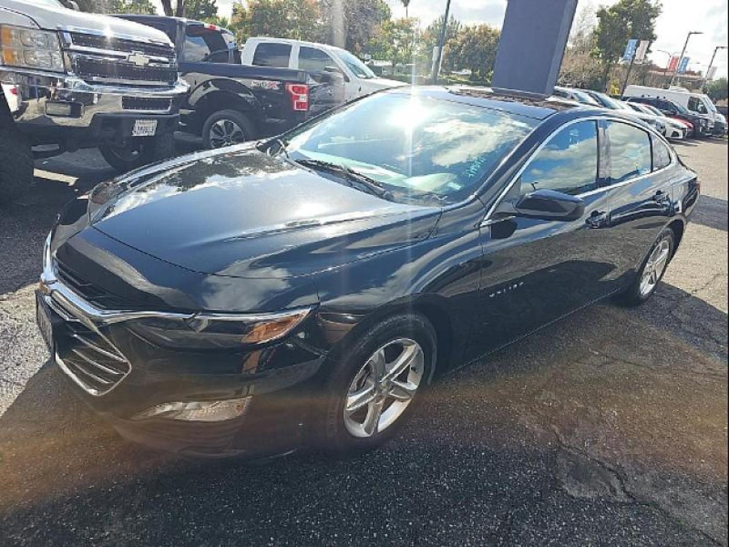 2022 BLACK Chevrolet Malibu (1G1ZD5ST6NF) with an 4-Cyl Turbo 1.5 Liter engine, Automatic CVT transmission, located at 412 Auto Vista Drive, Palmdale, 93551, (661) 945-0620, 34.592636, -118.136681 - Photo#0