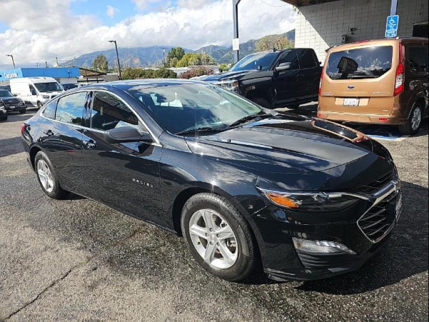 2022 BLACK Chevrolet Malibu (1G1ZD5ST6NF) with an 4-Cyl Turbo 1.5 Liter engine, Automatic CVT transmission, located at 412 Auto Vista Drive, Palmdale, 93551, (661) 945-0620, 34.592636, -118.136681 - Photo#2