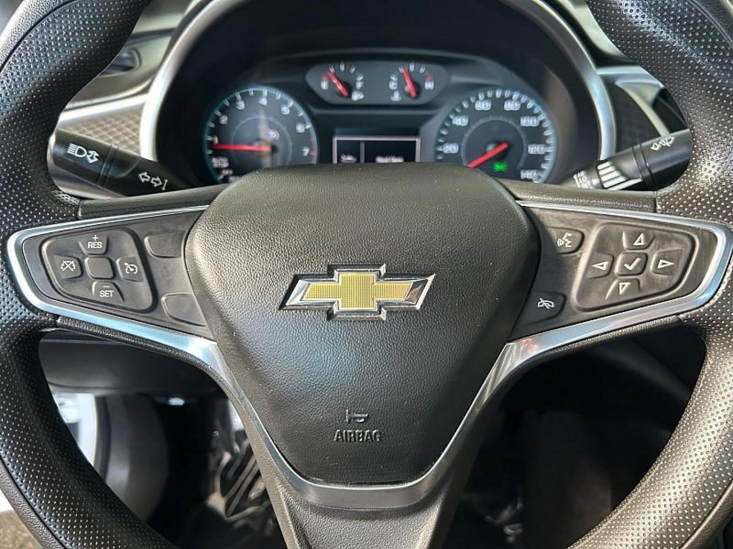 2022 WHITE Chevrolet Malibu (1G1ZD5ST9NF) with an 4-Cyl Turbo 1.5 Liter engine, Automatic CVT transmission, located at 412 Auto Vista Drive, Palmdale, 93551, (661) 945-0620, 34.592636, -118.136681 - Photo#19