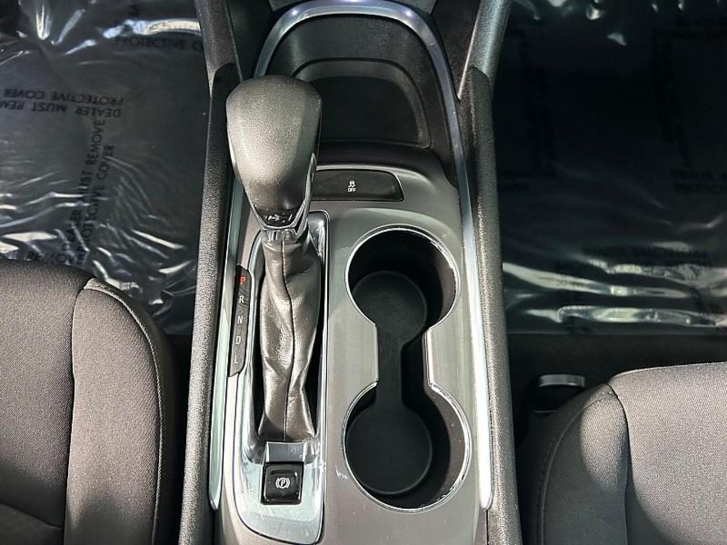 2022 WHITE Chevrolet Malibu (1G1ZD5ST9NF) with an 4-Cyl Turbo 1.5 Liter engine, Automatic CVT transmission, located at 412 Auto Vista Drive, Palmdale, 93551, (661) 945-0620, 34.592636, -118.136681 - Photo#20