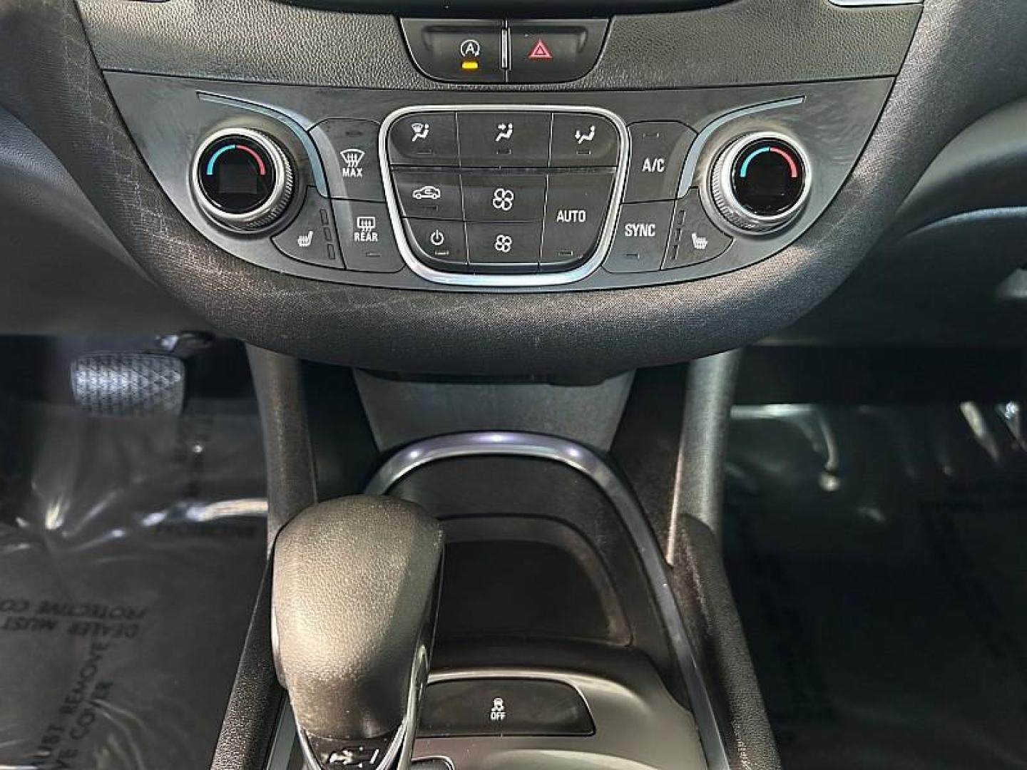 2022 WHITE Chevrolet Malibu (1G1ZD5ST9NF) with an 4-Cyl Turbo 1.5 Liter engine, Automatic CVT transmission, located at 412 Auto Vista Drive, Palmdale, 93551, (661) 945-0620, 34.592636, -118.136681 - Photo#21
