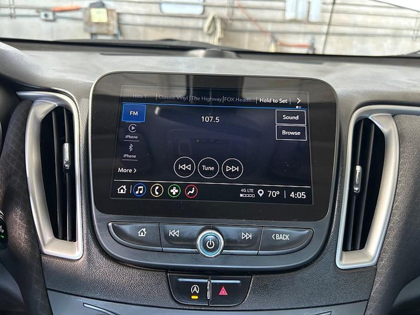 2022 WHITE Chevrolet Malibu (1G1ZD5ST9NF) with an 4-Cyl Turbo 1.5 Liter engine, Automatic CVT transmission, located at 412 Auto Vista Drive, Palmdale, 93551, (661) 945-0620, 34.592636, -118.136681 - Photo#22