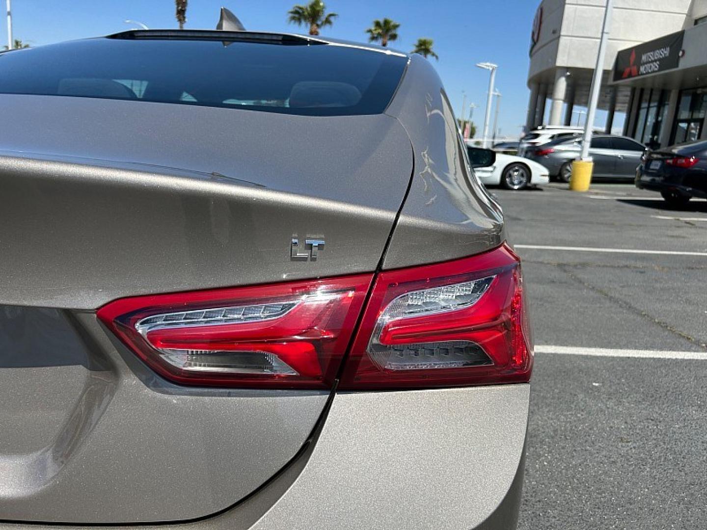 2022 GRAY Chevrolet Malibu (1G1ZD5ST6NF) with an 4-Cyl Turbo 1.5 Liter engine, Automatic CVT transmission, located at 412 Auto Vista Drive, Palmdale, 93551, (661) 945-0620, 34.592636, -118.136681- Photo#10