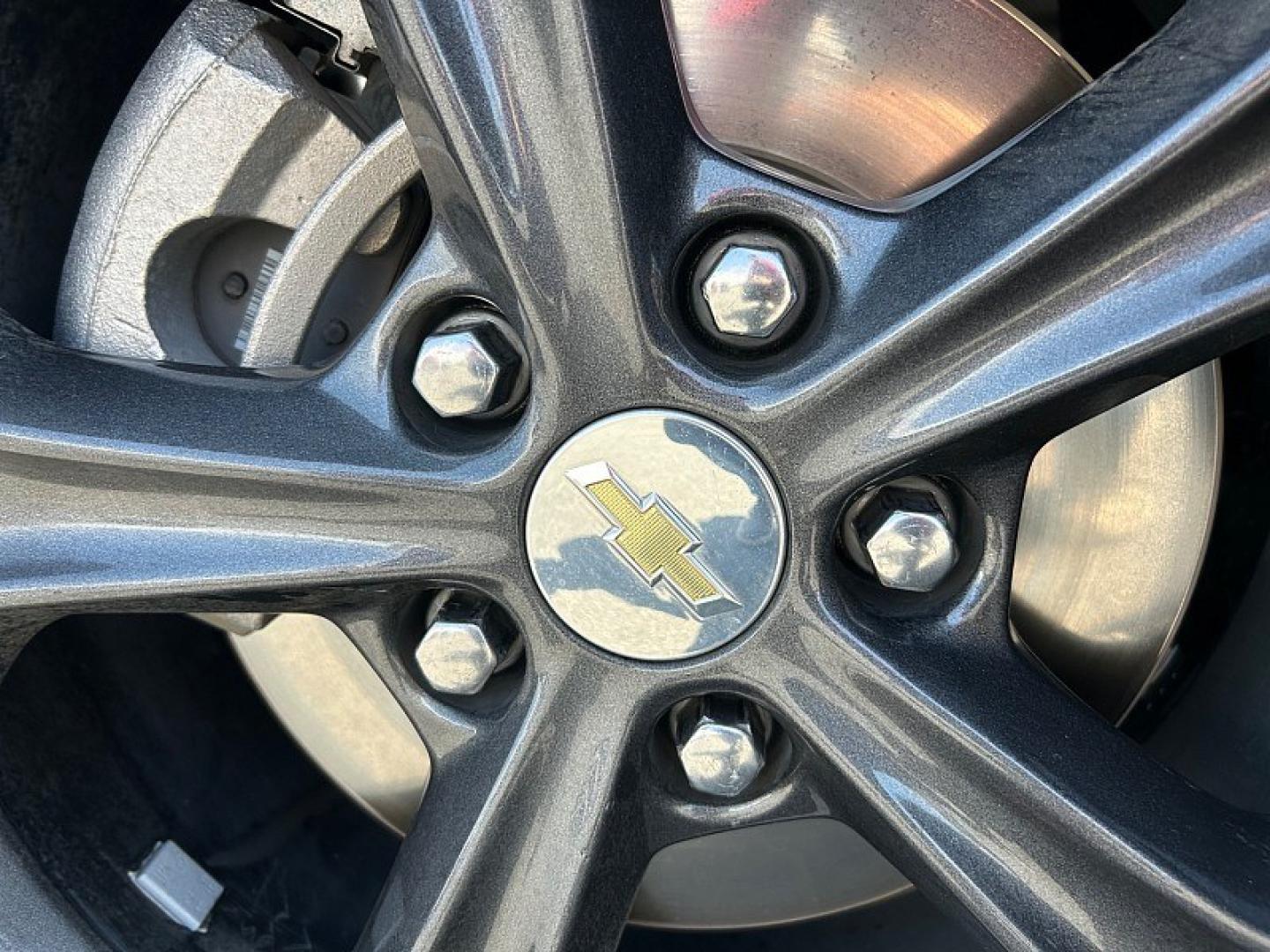 2022 GRAY Chevrolet Malibu (1G1ZD5ST6NF) with an 4-Cyl Turbo 1.5 Liter engine, Automatic CVT transmission, located at 412 Auto Vista Drive, Palmdale, 93551, (661) 945-0620, 34.592636, -118.136681- Photo#13