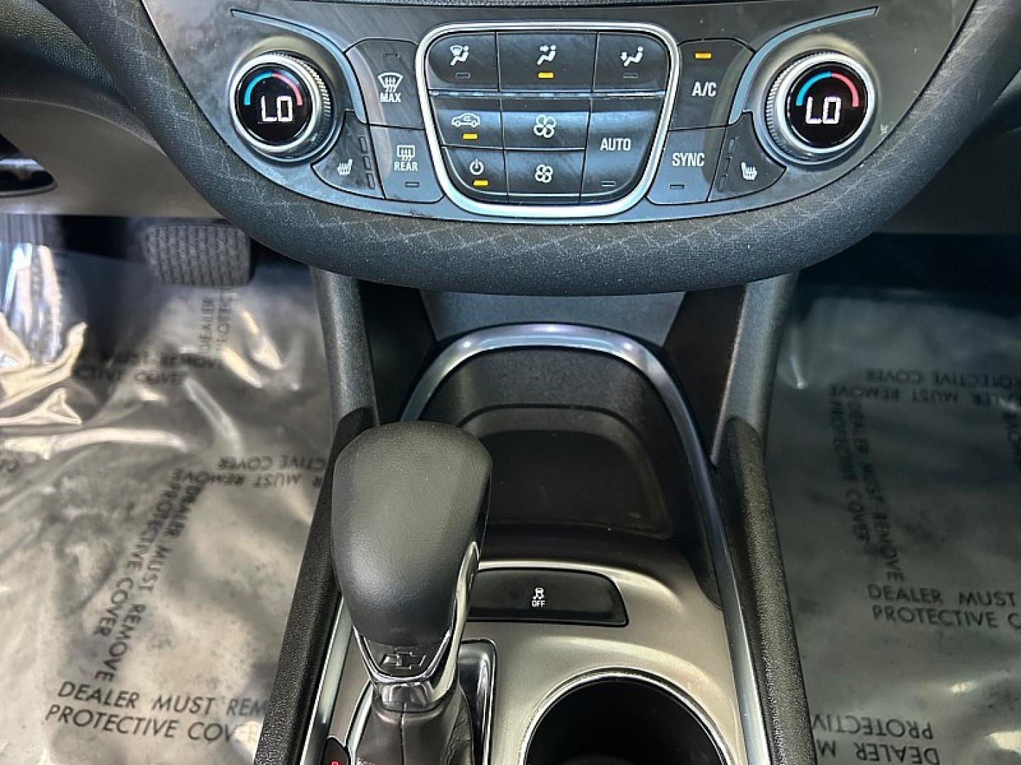 2022 GRAY Chevrolet Malibu (1G1ZD5ST6NF) with an 4-Cyl Turbo 1.5 Liter engine, Automatic CVT transmission, located at 412 Auto Vista Drive, Palmdale, 93551, (661) 945-0620, 34.592636, -118.136681- Photo#19