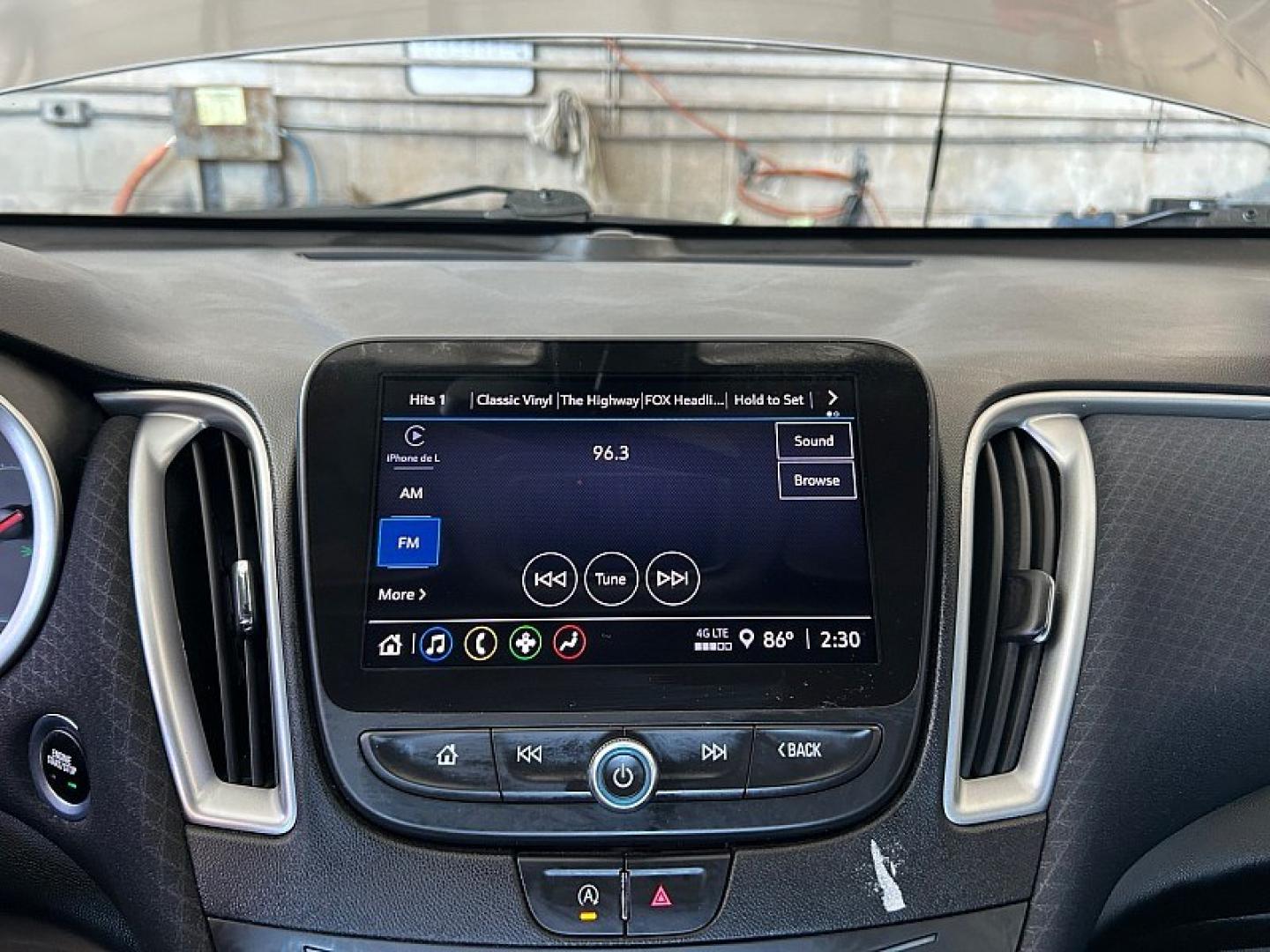 2022 GRAY Chevrolet Malibu (1G1ZD5ST6NF) with an 4-Cyl Turbo 1.5 Liter engine, Automatic CVT transmission, located at 412 Auto Vista Drive, Palmdale, 93551, (661) 945-0620, 34.592636, -118.136681- Photo#20