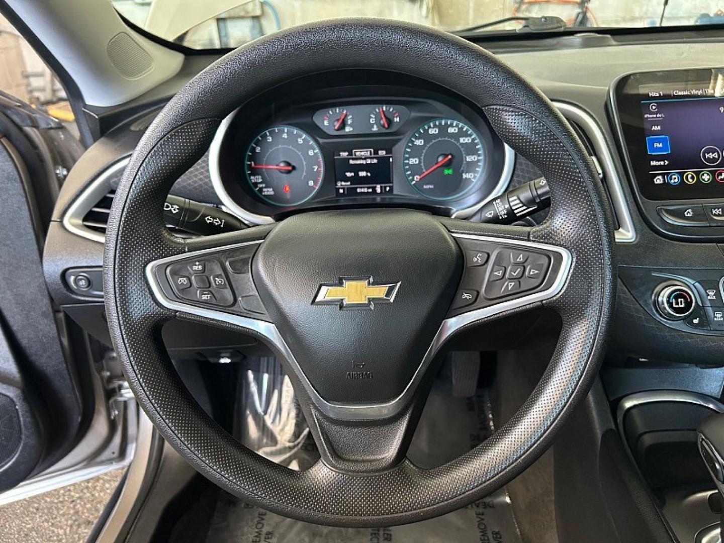 2022 GRAY Chevrolet Malibu (1G1ZD5ST6NF) with an 4-Cyl Turbo 1.5 Liter engine, Automatic CVT transmission, located at 412 Auto Vista Drive, Palmdale, 93551, (661) 945-0620, 34.592636, -118.136681- Photo#21