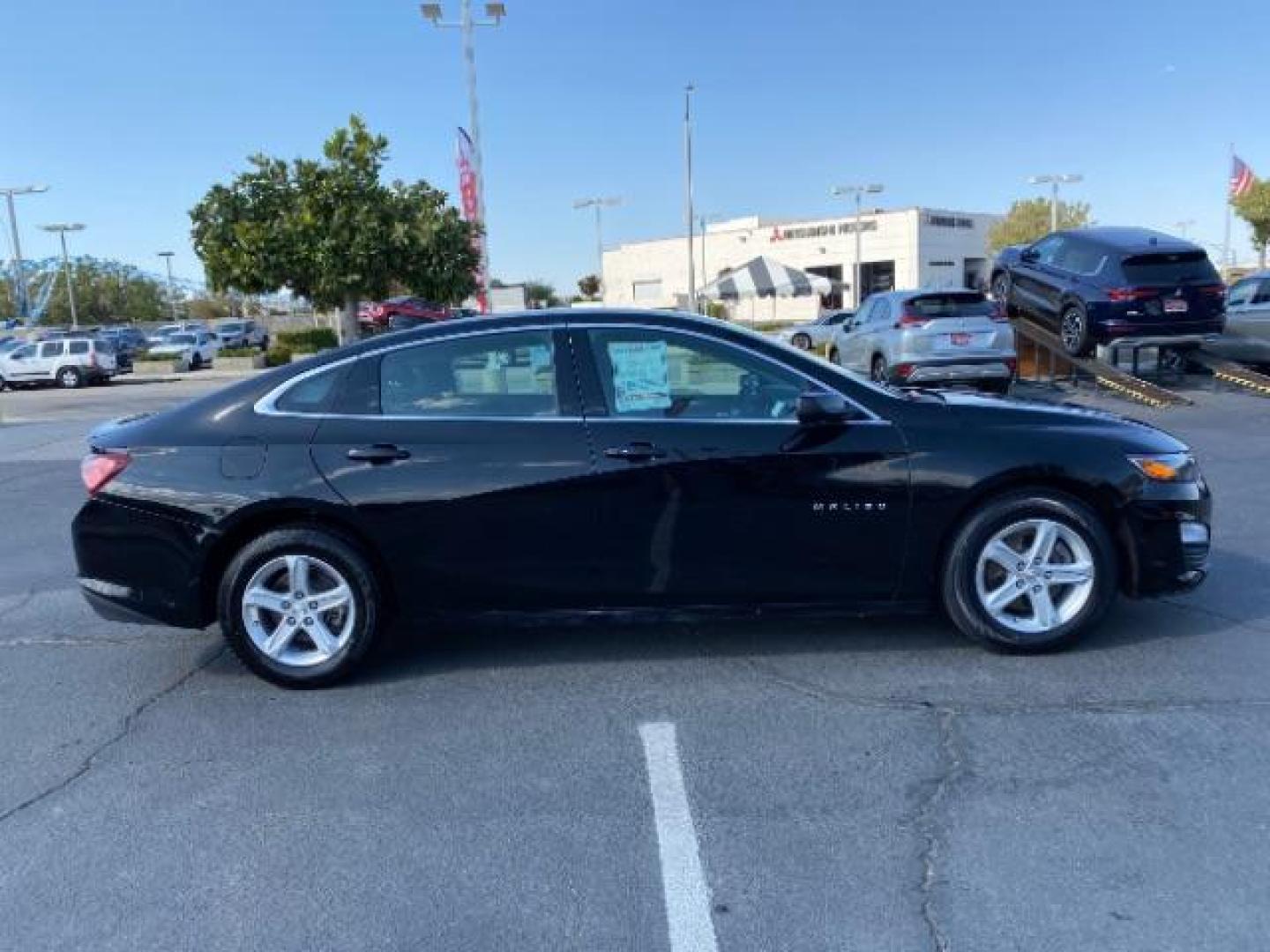 2022 BLACK Chevrolet Malibu (1G1ZD5ST3NF) with an 4-Cyl Turbo 1.5 Liter engine, Automatic CVT transmission, located at 412 Auto Vista Drive, Palmdale, 93551, (661) 945-0620, 34.592636, -118.136681 - Photo#8