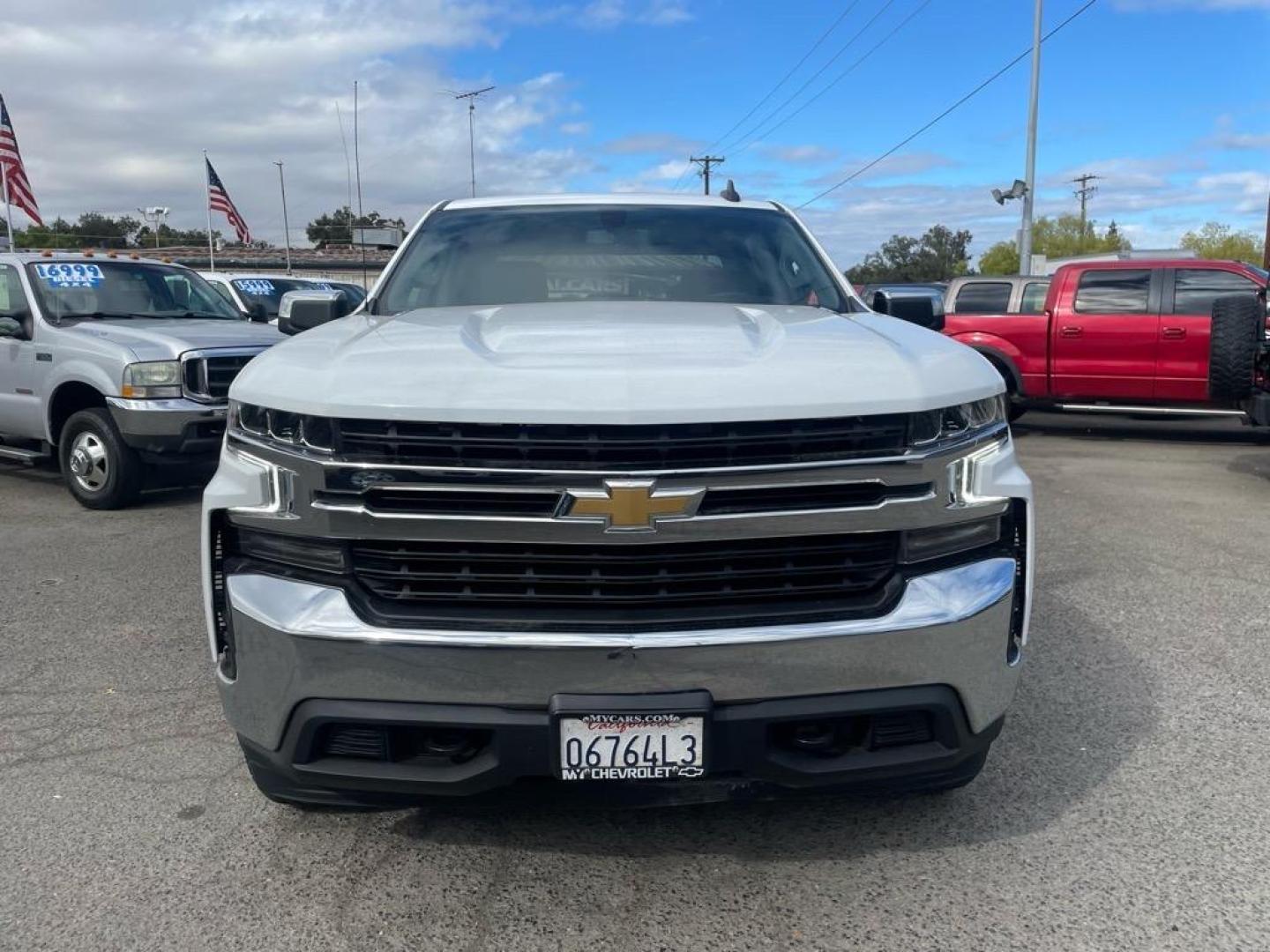 2022 Summit White Chevrolet Silverado 1500 Limited LT (3GCUYDET0NG) with an 3.0L Duramax 3.0L Diesel Turbo I6 277hp 460ft. lbs. Common Rail Direct Injection engine, 10-Speed Shiftable Automatic transmission, located at 800 Riverside Ave, Roseville, CA, 95678, 916-773-4549 & Toll Free: 866-719-4393, 38.732265, -121.291039 - DURAMAX DIESEL CREW CAB 4X4 LT ONE OWNER CLEAN CARFAX - Photo#8