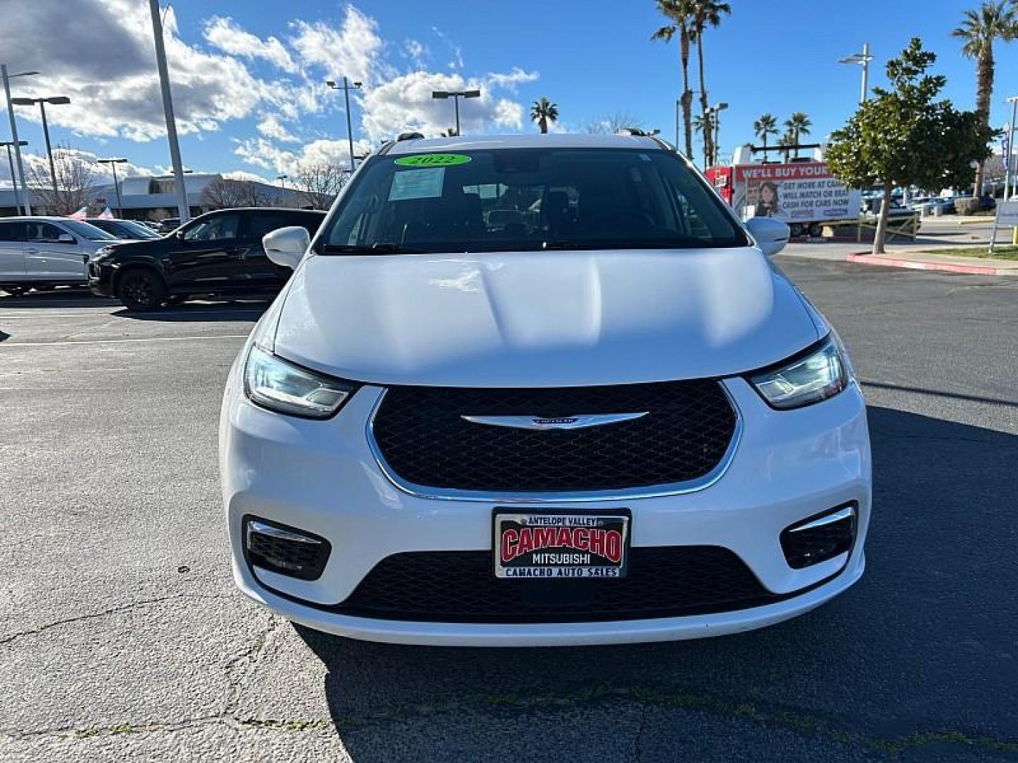 2022 WHITE Chrysler Pacifica (2C4RC1BG5NR) with an V6 3.6 Liter engine, Automatic 9-Spd transmission, located at 412 Auto Vista Drive, Palmdale, 93551, (661) 945-0620, 34.592636, -118.136681 - Photo#1