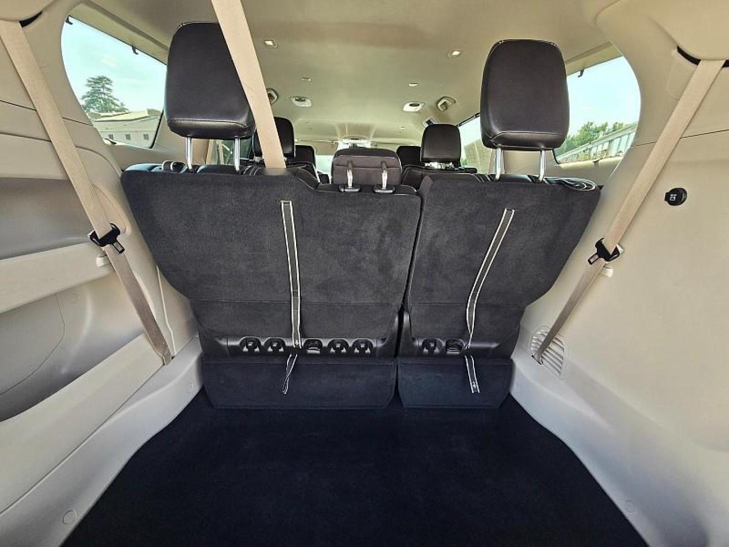2022 GRAY Chrysler Pacifica (2C4RC1BG1NR) with an V6 3.6 Liter engine, Automatic 9-Spd transmission, located at 246 E Walker St., Orland, 95963, (530) 865-5800, 39.747589, -122.178398 - Photo#15