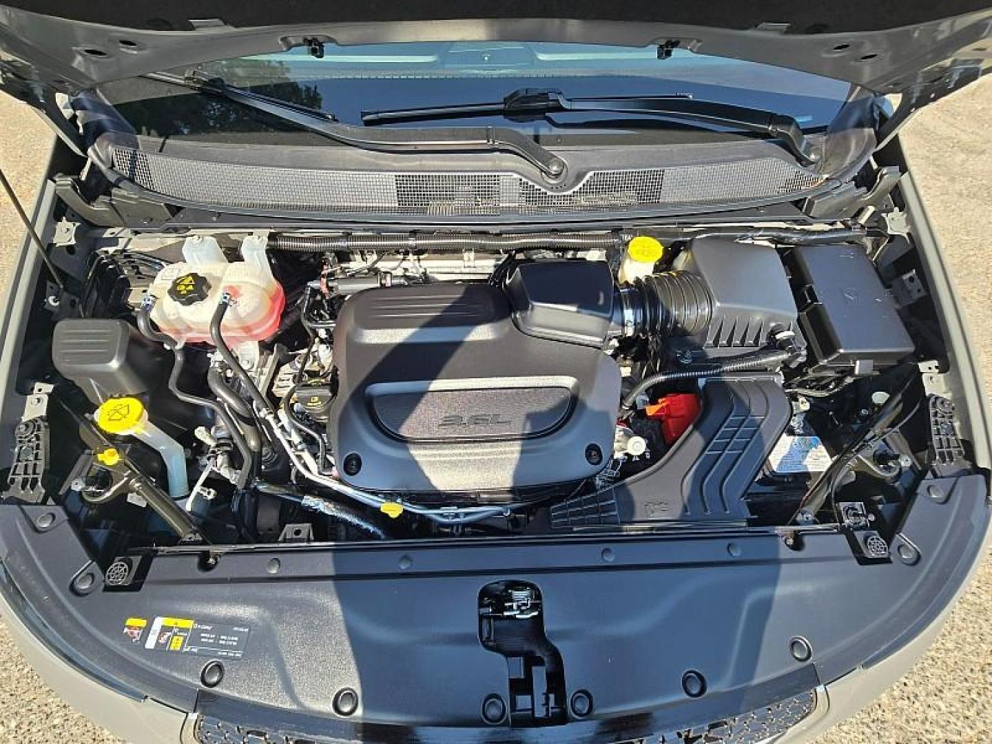 2022 GRAY Chrysler Pacifica (2C4RC1BG1NR) with an V6 3.6 Liter engine, Automatic 9-Spd transmission, located at 246 E Walker St., Orland, 95963, (530) 865-5800, 39.747589, -122.178398 - Photo#30