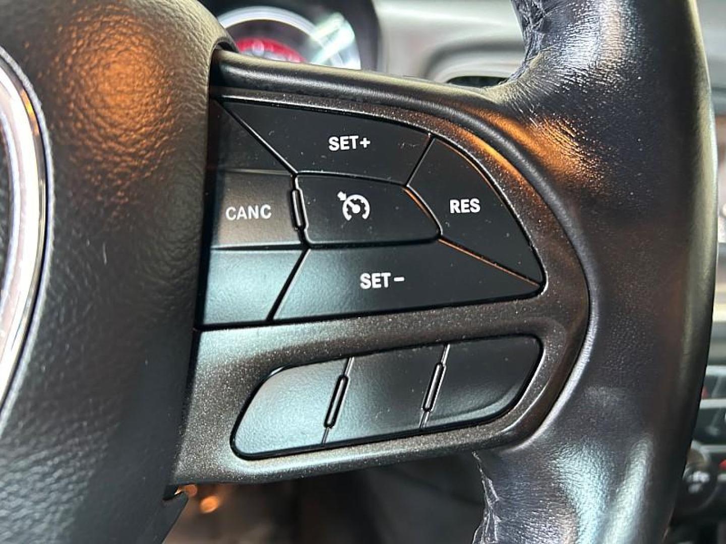 2022 WHITE Dodge Charger (2C3CDXBG9NH) with an V6 3.6 Liter engine, Automatic 8-Spd w/AutoStick transmission, located at 412 Auto Vista Drive, Palmdale, 93551, (661) 945-0620, 34.592636, -118.136681 - Photo#4