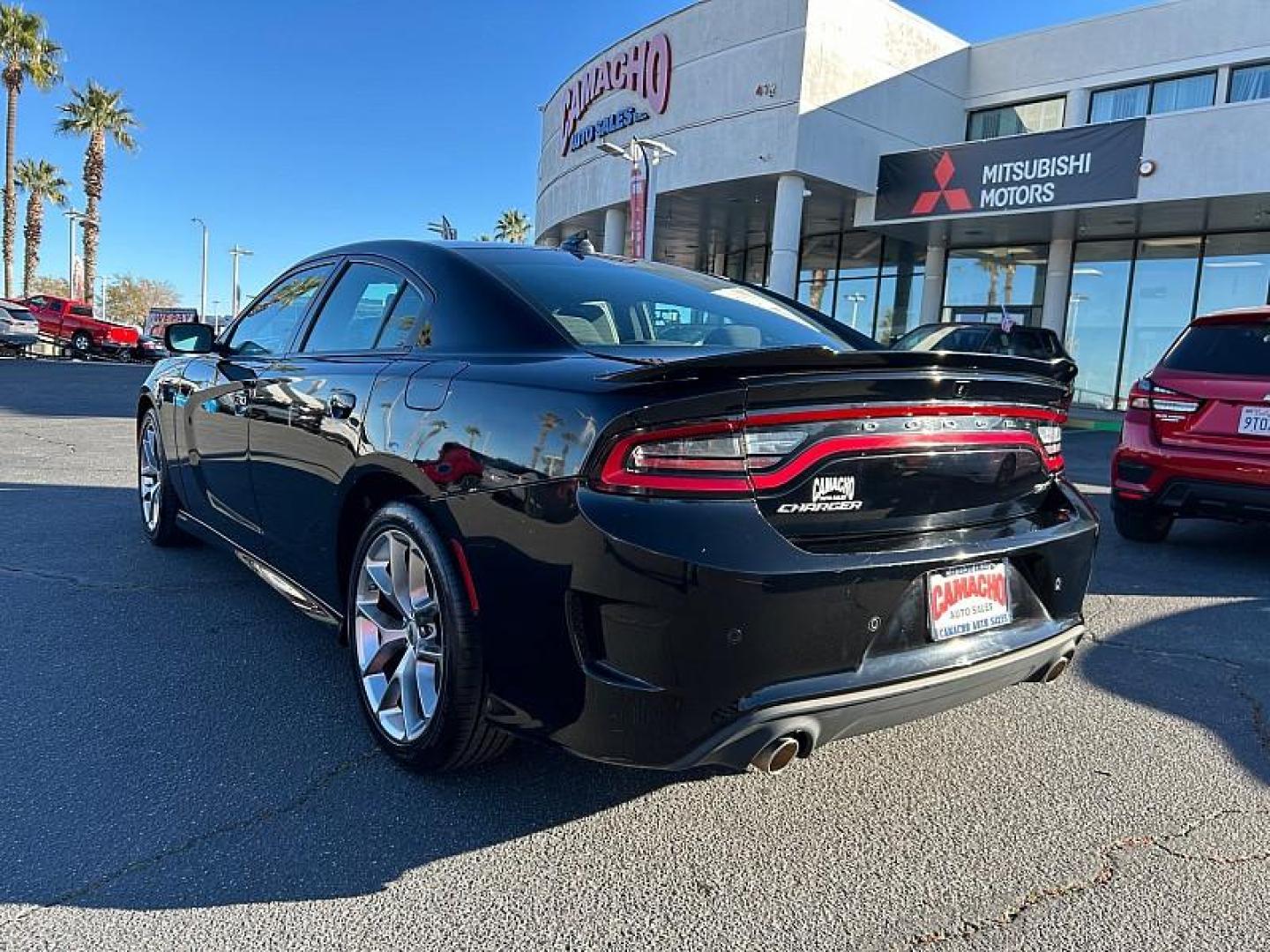 2022 BLACK Dodge Charger (2C3CDXHG8NH) with an V6 3.6 Liter engine, Automatic 8-Spd w/AutoStick transmission, located at 412 Auto Vista Drive, Palmdale, 93551, (661) 945-0620, 34.592636, -118.136681 - Photo#4