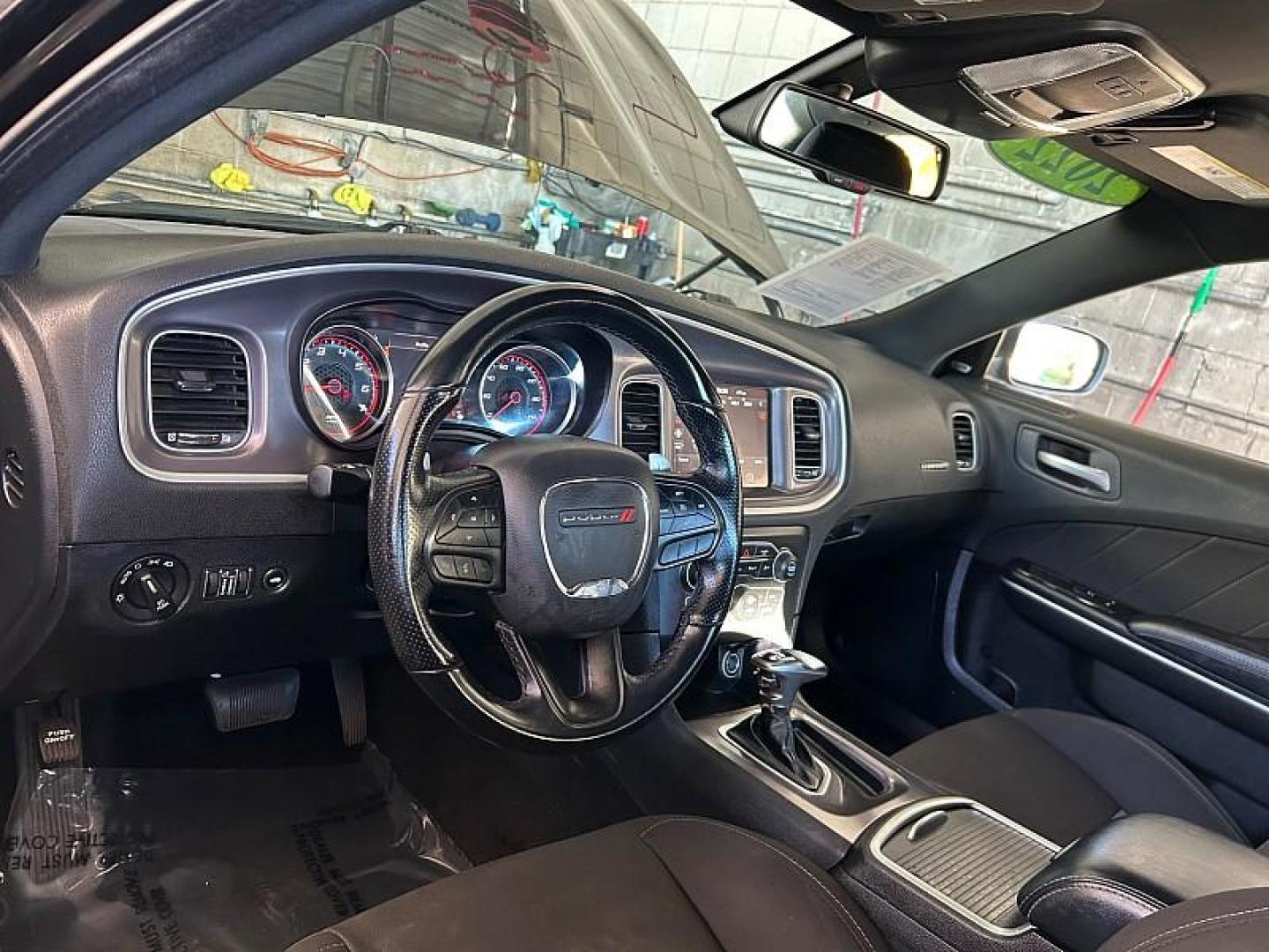 2022 BLACK Dodge Charger (2C3CDXHG8NH) with an V6 3.6 Liter engine, Automatic 8-Spd w/AutoStick transmission, located at 412 Auto Vista Drive, Palmdale, 93551, (661) 945-0620, 34.592636, -118.136681 - Photo#15