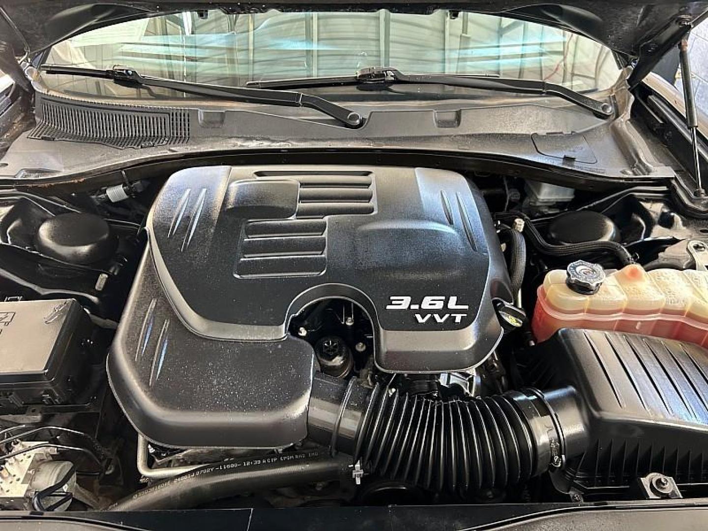 2022 BLACK Dodge Charger (2C3CDXHG8NH) with an V6 3.6 Liter engine, Automatic 8-Spd w/AutoStick transmission, located at 412 Auto Vista Drive, Palmdale, 93551, (661) 945-0620, 34.592636, -118.136681 - Photo#28