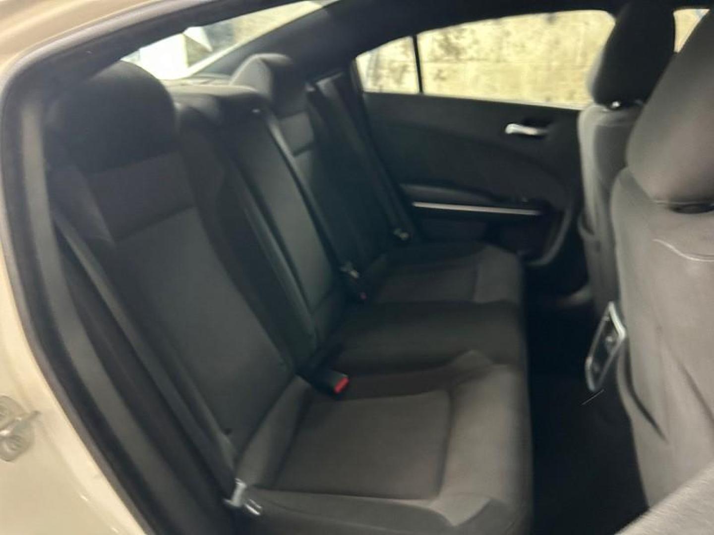 2022 WHITE Dodge Charger (2C3CDXBG5NH) with an V6 3.6 Liter engine, Automatic 8-Spd w/AutoStick transmission, located at 412 Auto Vista Drive, Palmdale, 93551, (661) 945-0620, 34.592636, -118.136681 - Photo#27