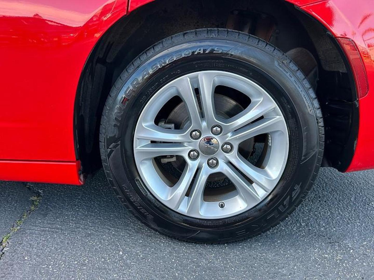 2022 RED Dodge Charger (2C3CDXBG6NH) with an V6 3.6 Liter engine, Automatic 8-Spd w/AutoStick transmission, located at 412 Auto Vista Drive, Palmdale, 93551, (661) 945-0620, 34.592636, -118.136681 - Photo#9