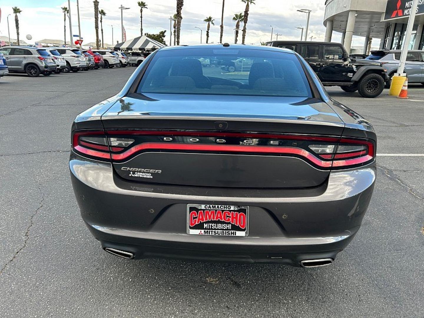 2022 GRAY Dodge Charger (2C3CDXBG4NH) with an V6 3.6 Liter engine, Automatic 8-Spd w/AutoStick transmission, located at 412 Auto Vista Drive, Palmdale, 93551, (661) 945-0620, 34.592636, -118.136681- Photo#5
