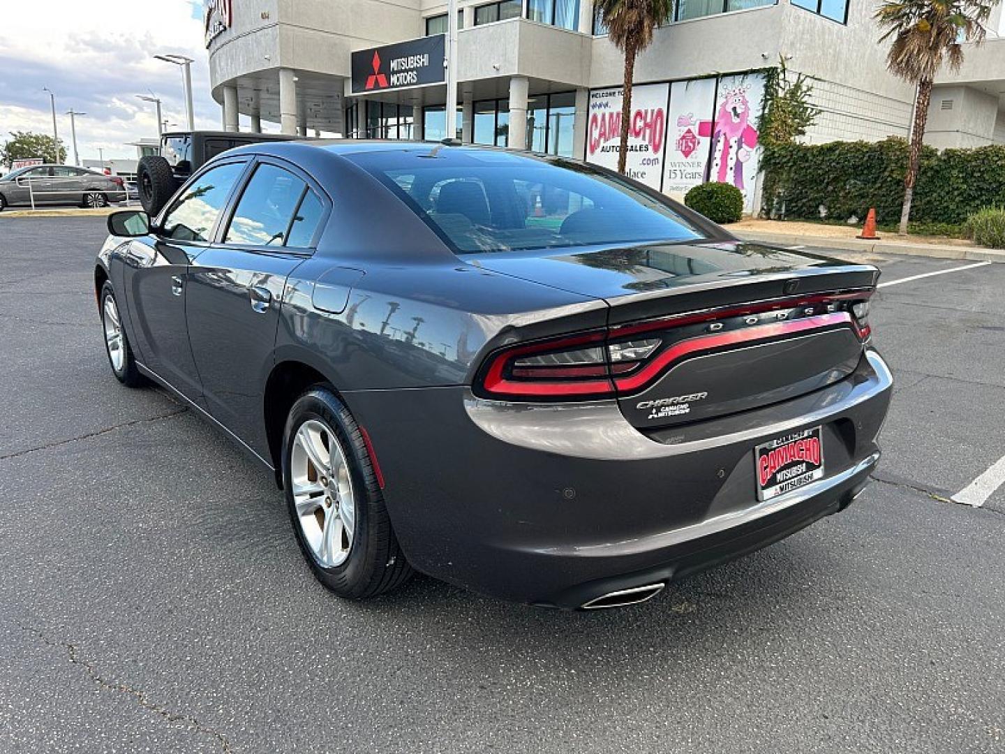2022 GRAY Dodge Charger (2C3CDXBG4NH) with an V6 3.6 Liter engine, Automatic 8-Spd w/AutoStick transmission, located at 412 Auto Vista Drive, Palmdale, 93551, (661) 945-0620, 34.592636, -118.136681- Photo#6
