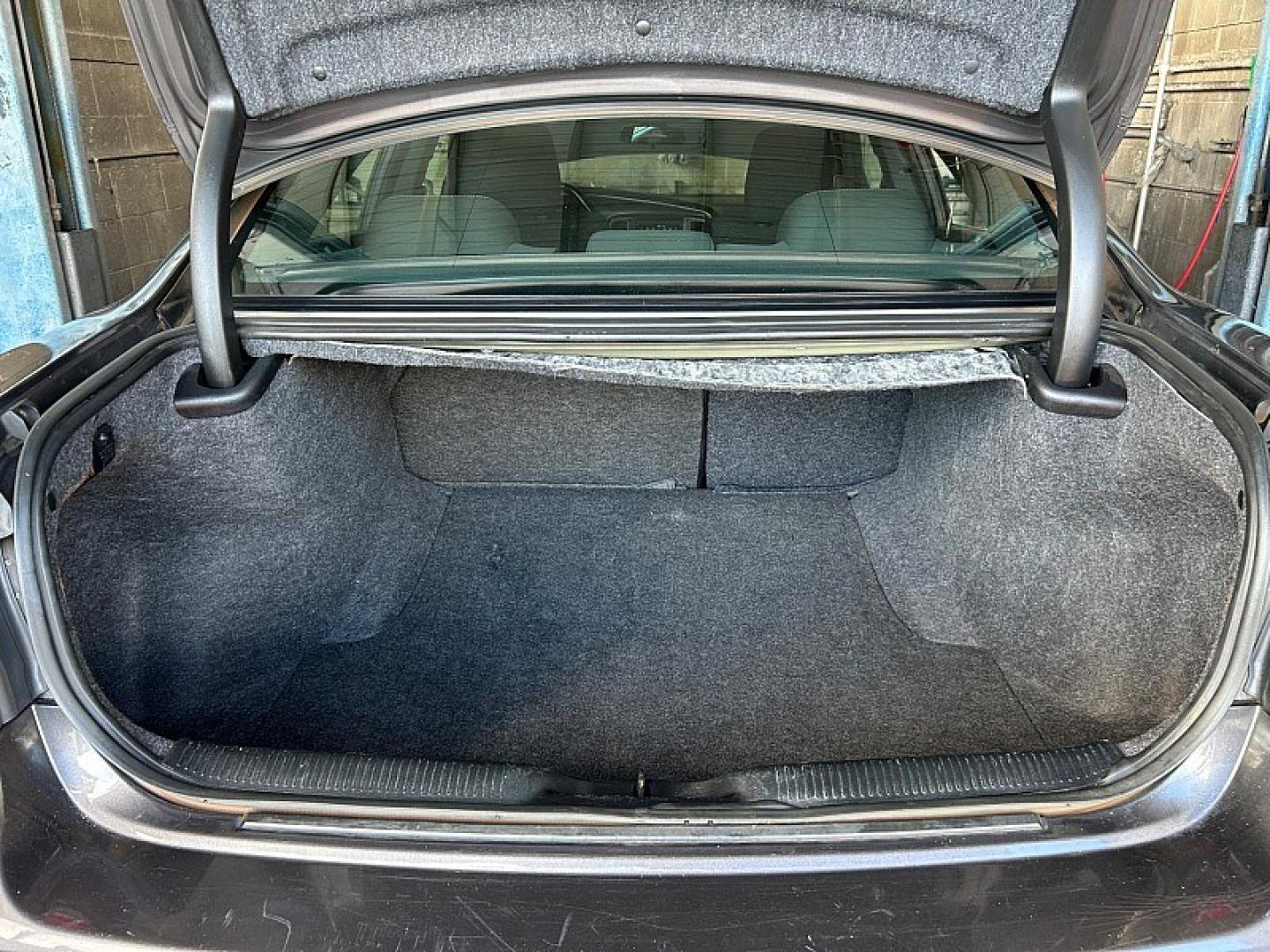 2022 GRAY Dodge Charger (2C3CDXBG4NH) with an V6 3.6 Liter engine, Automatic 8-Spd w/AutoStick transmission, located at 412 Auto Vista Drive, Palmdale, 93551, (661) 945-0620, 34.592636, -118.136681- Photo#16