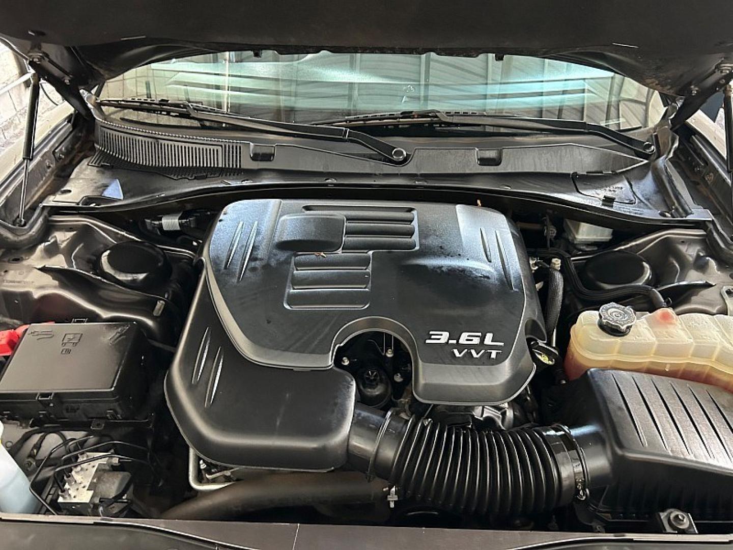 2022 GRAY Dodge Charger (2C3CDXBG4NH) with an V6 3.6 Liter engine, Automatic 8-Spd w/AutoStick transmission, located at 412 Auto Vista Drive, Palmdale, 93551, (661) 945-0620, 34.592636, -118.136681- Photo#21