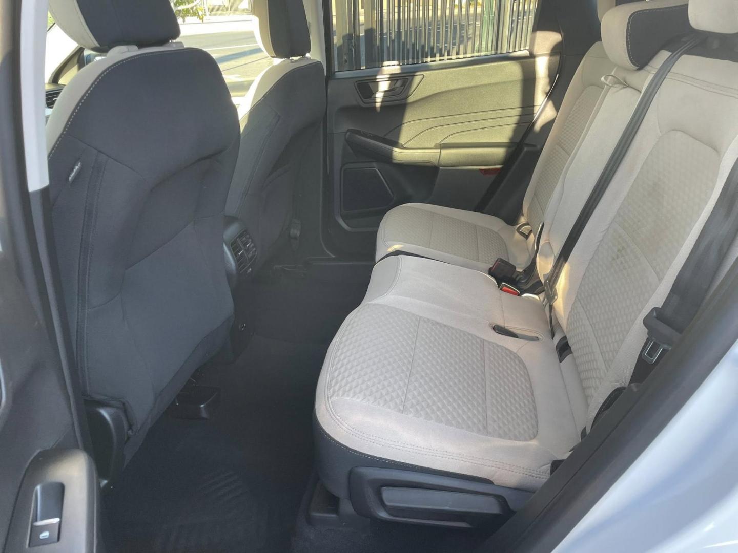 2022 Ford Escape Plug-in Hybrid SE (1FMCU0EZ3NU) with an 2.5L L4 DOHC 16V HYBRID engine, 6A transmission, located at 744 E Miner Ave, Stockton, CA, 95202, (209) 944-5770, 37.956863, -121.282082 - PLUS TAXES AND FEES - Photo#7