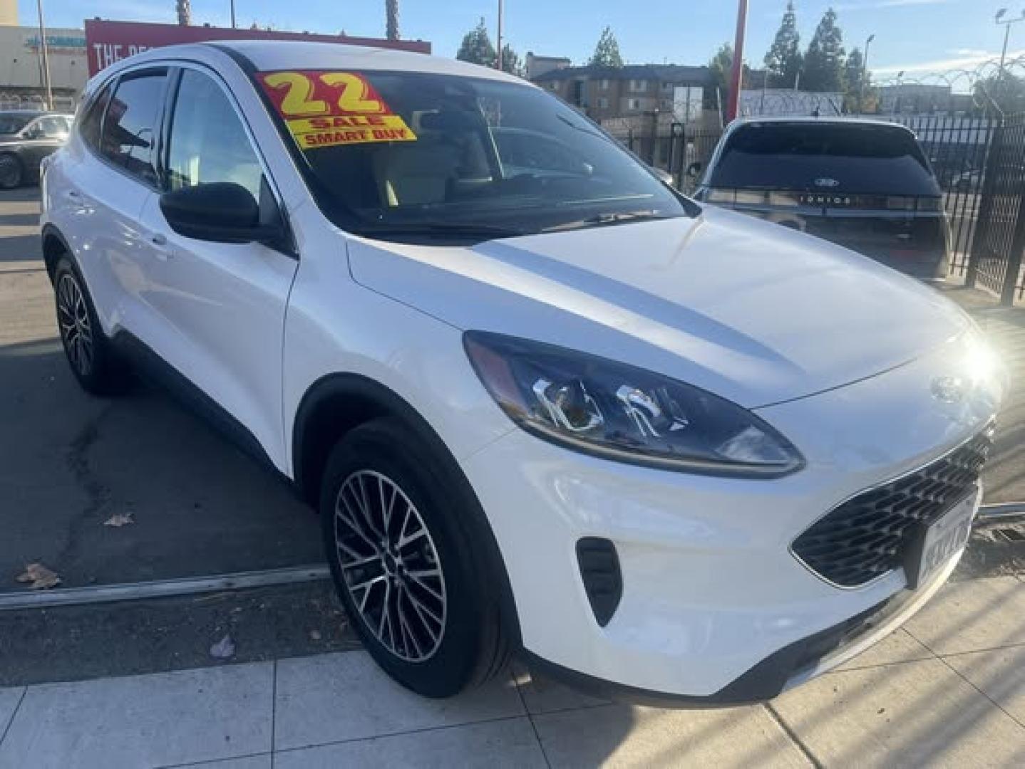 2022 Ford Escape Plug-in Hybrid SE (1FMCU0EZ3NU) with an 2.5L L4 DOHC 16V HYBRID engine, 6A transmission, located at 744 E Miner Ave, Stockton, CA, 95202, (209) 944-5770, 37.956863, -121.282082 - PLUS TAXES AND FEES - Photo#0