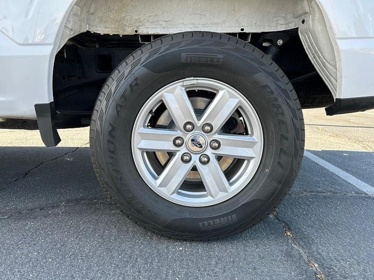 2022 WHITE Ford F-150 4WD (1FTFW1E56NK) , Automatic 10-Spd transmission, located at 412 Auto Vista Drive, Palmdale, 93551, (661) 945-0620, 34.592636, -118.136681 - Photo#9