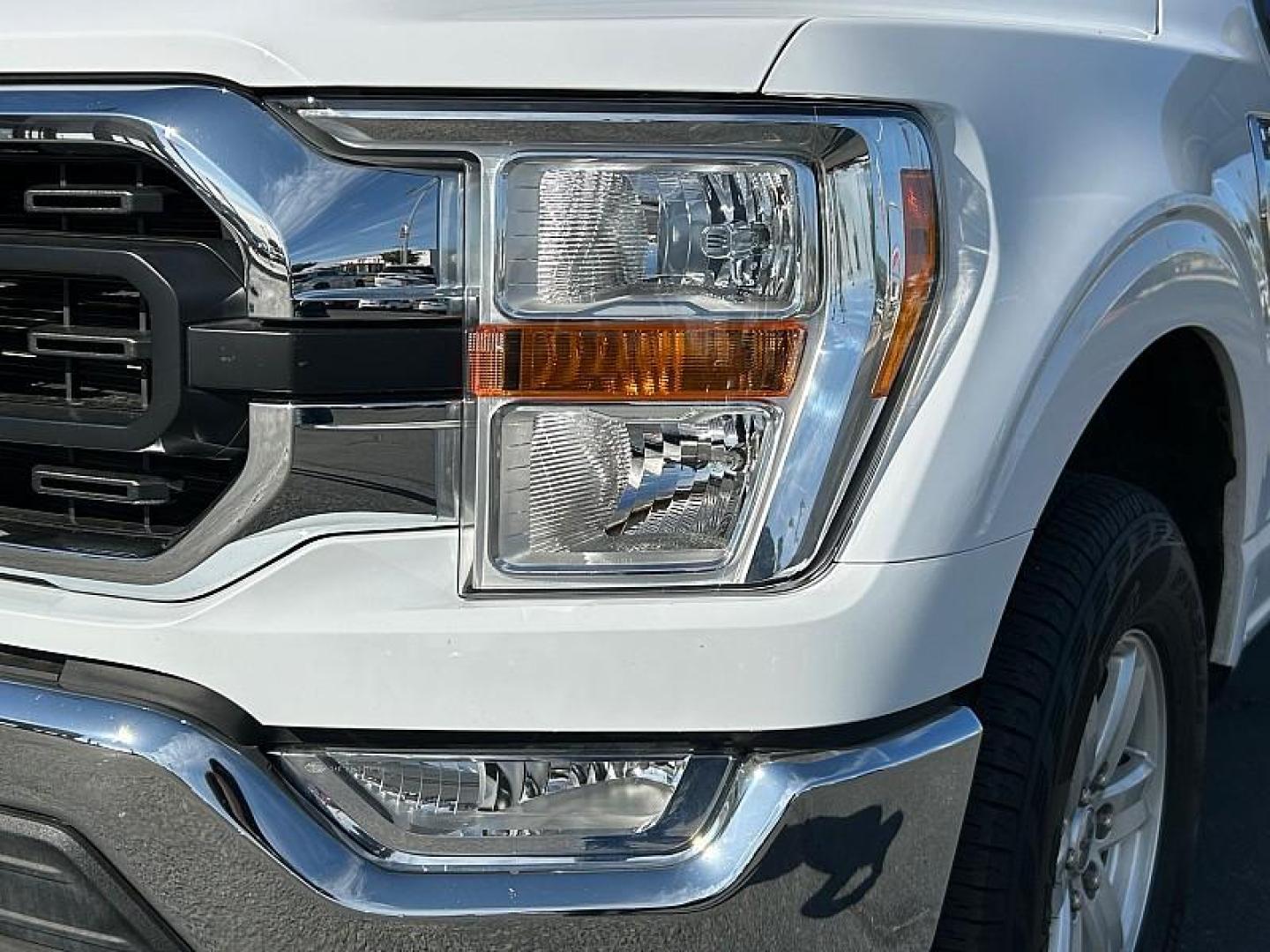 2022 WHITE Ford F-150 4WD (1FTFW1E56NK) , Automatic 10-Spd transmission, located at 412 Auto Vista Drive, Palmdale, 93551, (661) 945-0620, 34.592636, -118.136681 - Photo#15