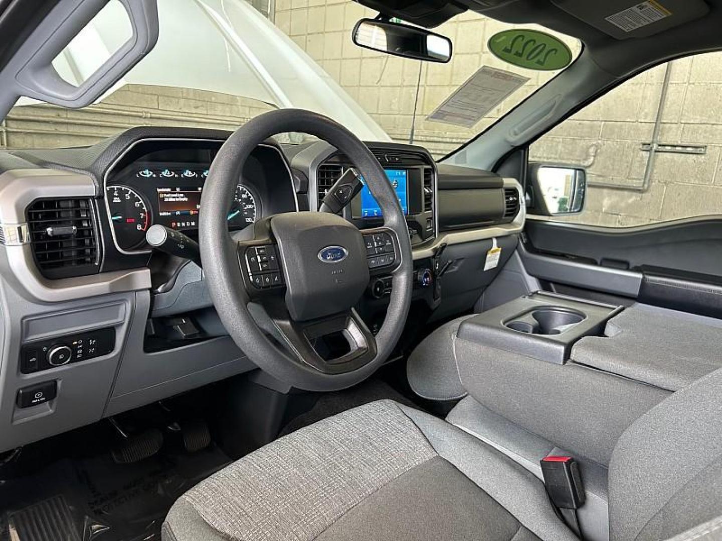 2022 WHITE Ford F-150 4WD (1FTFW1E56NK) , Automatic 10-Spd transmission, located at 412 Auto Vista Drive, Palmdale, 93551, (661) 945-0620, 34.592636, -118.136681 - Photo#17
