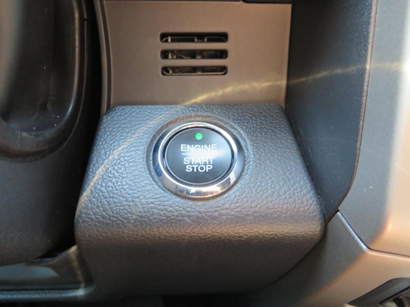 2022 SILVER /BLACK Ford F-250 SD Lariat Crew Cab 4WD (1FT8W2BT6NE) with an 6.7L V8 OHV 16V DIESEL engine, 6A transmission, located at 2630 Grass Valley Highway, Auburn, CA, 95603, (530) 508-5100, 38.937893, -121.095482 - Dont miss this F-250 sitting on a Carli Back Country suspension system, Fox remote reservoir shocks, Radius arms, Deaver rear springs, Torsion sway bar, upper and lower stabilizers, 37" Toyo RT Trail tires, 17" Innov8 G500 wheels, Baja Designs Fog light kit, Diamondback bedcover, Bed Molle panels, - Photo#43
