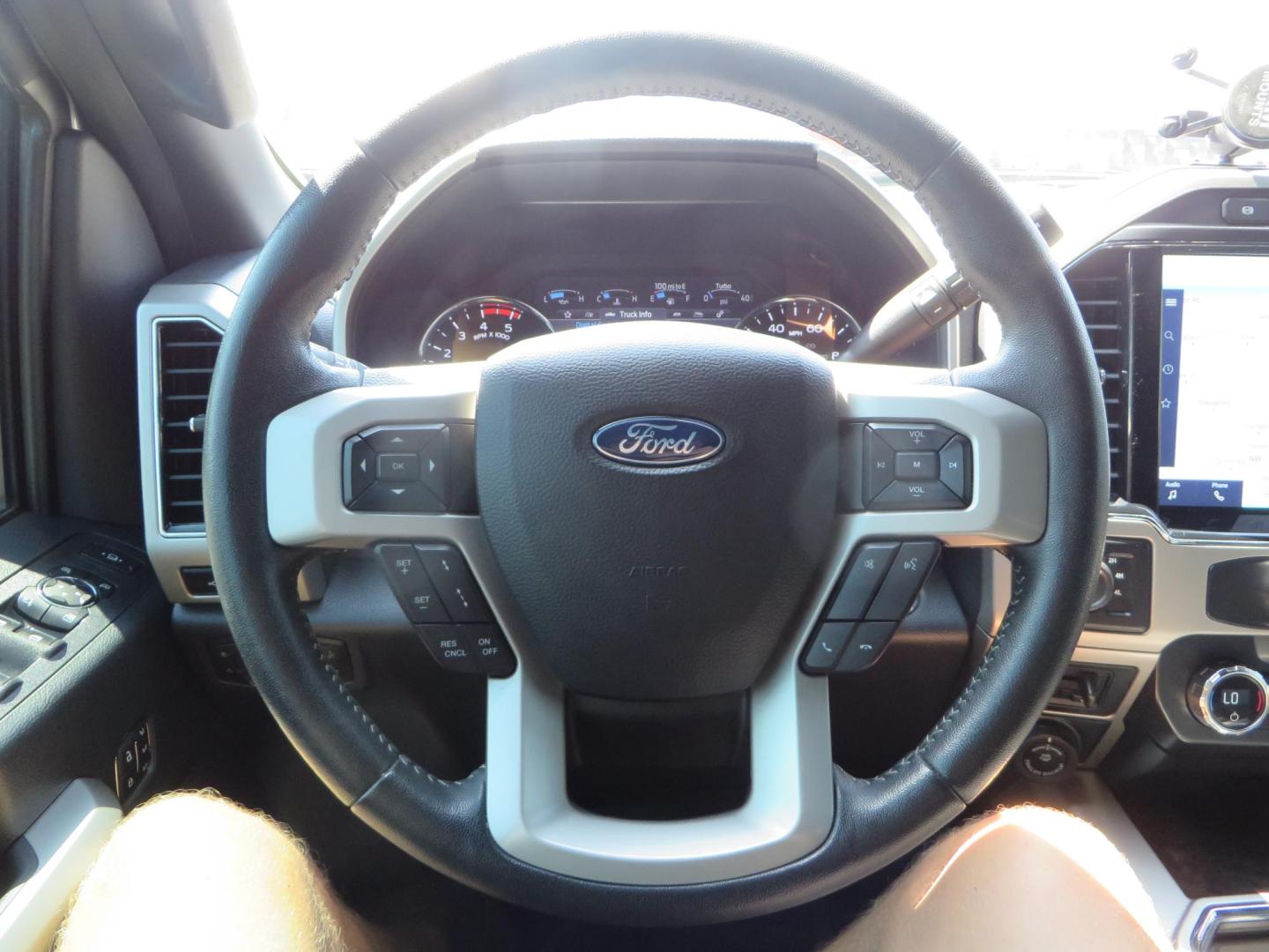 2022 SILVER /BLACK Ford F-250 SD Lariat Crew Cab 4WD (1FT8W2BT6NE) with an 6.7L V8 OHV 16V DIESEL engine, 6A transmission, located at 2630 Grass Valley Highway, Auburn, CA, 95603, (530) 508-5100, 38.937893, -121.095482 - Dont miss this F-250 sitting on a Carli Back Country suspension system, Fox remote reservoir shocks, Radius arms, Deaver rear springs, Torsion sway bar, upper and lower stabilizers, 37" Toyo RT Trail tires, 17" Innov8 G500 wheels, Baja Designs Fog light kit, Diamondback bedcover, Bed Molle panels, - Photo#46