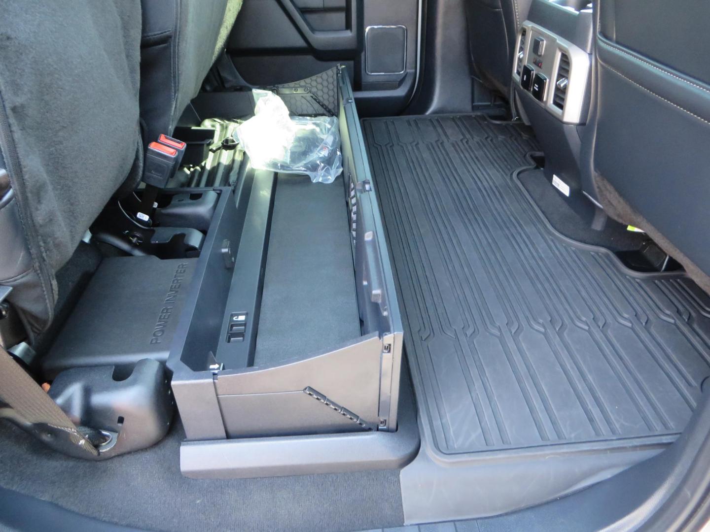 2022 SILVER /BLACK Ford F-250 SD Lariat Crew Cab 4WD (1FT8W2BT6NE) with an 6.7L V8 OHV 16V DIESEL engine, 6A transmission, located at 2630 Grass Valley Highway, Auburn, CA, 95603, (530) 508-5100, 38.937893, -121.095482 - Dont miss this F-250 sitting on a Carli Back Country suspension system, Fox remote reservoir shocks, Radius arms, Deaver rear springs, Torsion sway bar, upper and lower stabilizers, 37" Toyo RT Trail tires, 17" Innov8 G500 wheels, Baja Designs Fog light kit, Diamondback bedcover, Bed Molle panels, - Photo#73