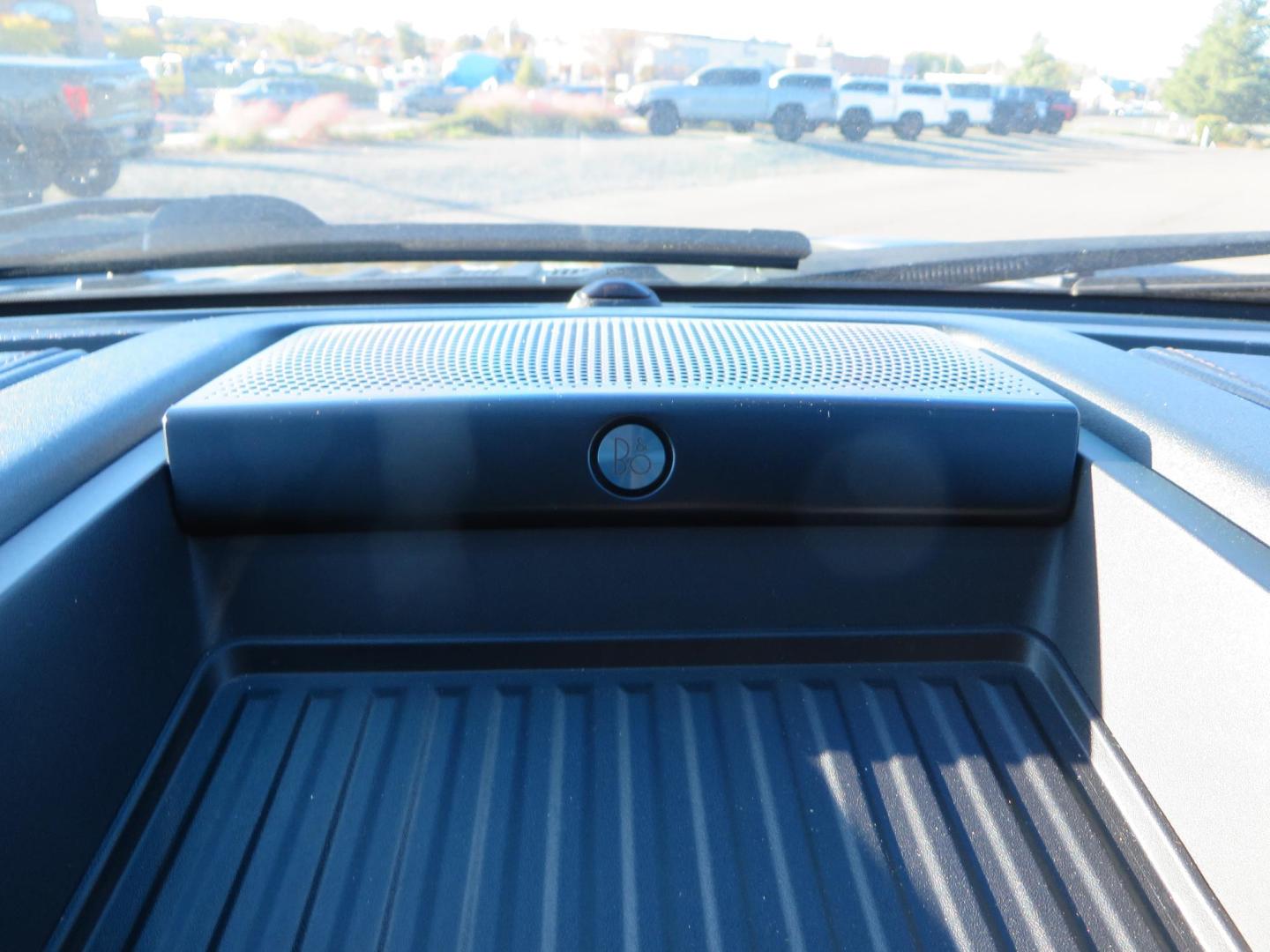 2022 BLACK /BLACK Ford F-250 SD Platinum Tremor Crew Cab Short Bed 4WD (1FT8W2BT2NE) with an 6.7L V8 OHV 16V DIESEL engine, 10 speed transmission, located at 2630 Grass Valley Highway, Auburn, CA, 95603, (530) 508-5100, 38.937893, -121.095482 - Features - BDS 4" Radius arm suspension system, Fox 2.0 shocks, Dual Fox steering stabilizers, 37" Nitto Ridge Grappler tires, 20" Fuel Rebel wheels, Airlift air bags, Airlift wireless 1 compressor, and window tint. - Photo#35