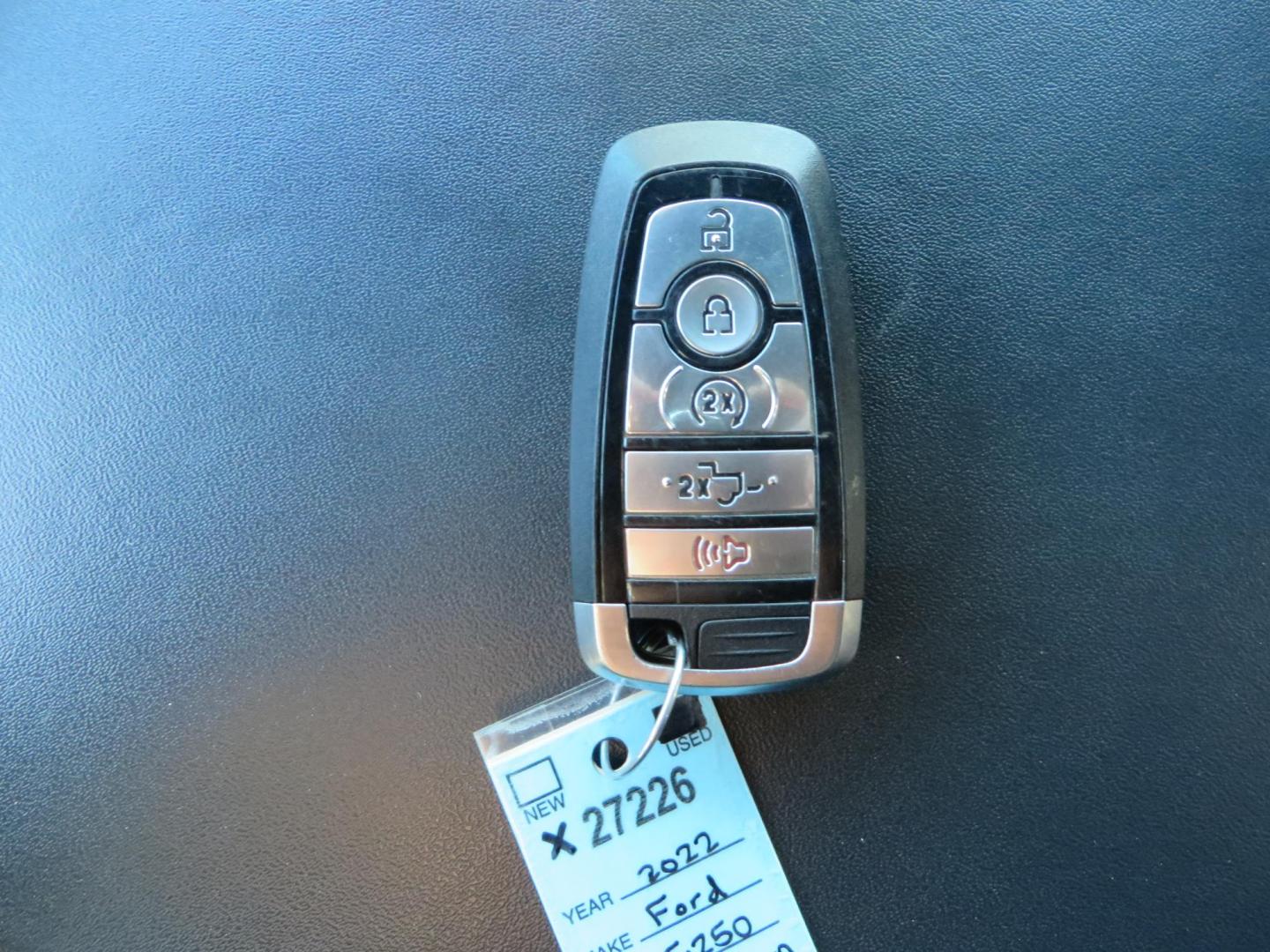 2022 BLACK /BLACK Ford F-250 SD Platinum Tremor Crew Cab Short Bed 4WD (1FT8W2BT2NE) with an 6.7L V8 OHV 16V DIESEL engine, 10 speed transmission, located at 2630 Grass Valley Highway, Auburn, CA, 95603, (530) 508-5100, 38.937893, -121.095482 - Features - BDS 4" Radius arm suspension system, Fox 2.0 shocks, Dual Fox steering stabilizers, 37" Nitto Ridge Grappler tires, 20" Fuel Rebel wheels, Airlift air bags, Airlift wireless 1 compressor, and window tint. - Photo#45