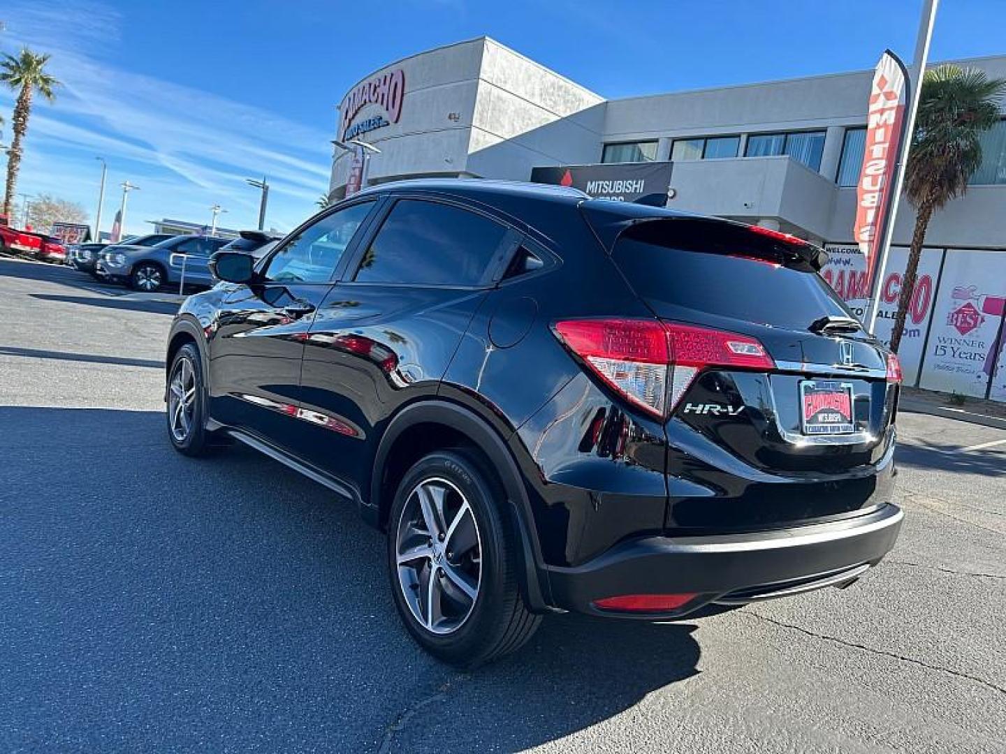 2022 BLACK Honda HR-V (3CZRU5H77NM) with an 4-Cyl i-VTEC 1.8 Liter engine, Automatic CVT w/Sport Mode transmission, located at 412 Auto Vista Drive, Palmdale, 93551, (661) 945-0620, 34.592636, -118.136681 - Photo#8