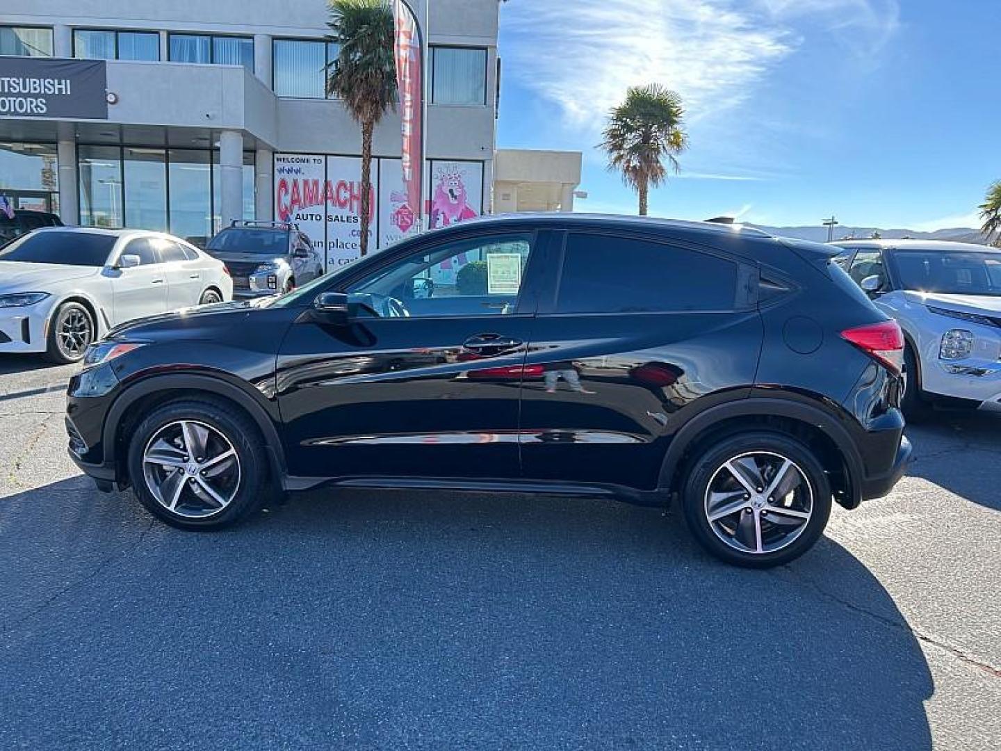 2022 BLACK Honda HR-V (3CZRU5H77NM) with an 4-Cyl i-VTEC 1.8 Liter engine, Automatic CVT w/Sport Mode transmission, located at 412 Auto Vista Drive, Palmdale, 93551, (661) 945-0620, 34.592636, -118.136681 - Photo#9