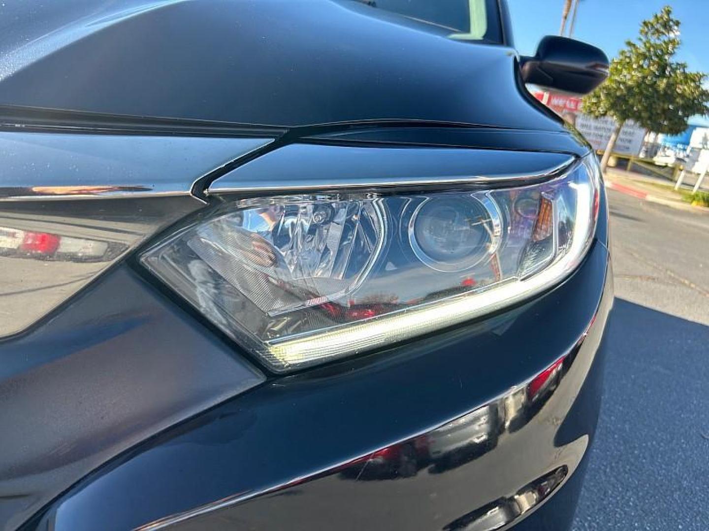 2022 BLACK Honda HR-V (3CZRU5H77NM) with an 4-Cyl i-VTEC 1.8 Liter engine, Automatic CVT w/Sport Mode transmission, located at 412 Auto Vista Drive, Palmdale, 93551, (661) 945-0620, 34.592636, -118.136681 - Photo#13