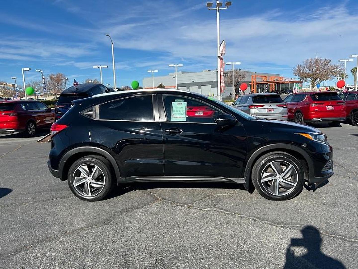 2022 BLACK Honda HR-V (3CZRU5H77NM) with an 4-Cyl i-VTEC 1.8 Liter engine, Automatic CVT w/Sport Mode transmission, located at 412 Auto Vista Drive, Palmdale, 93551, (661) 945-0620, 34.592636, -118.136681 - Photo#15