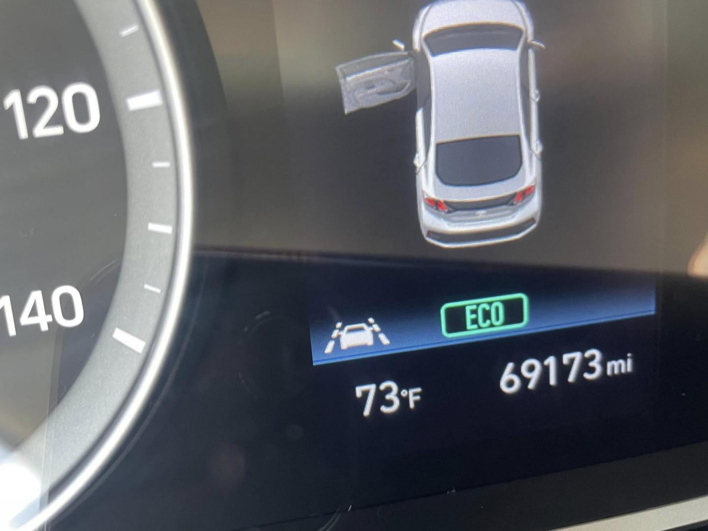 2022 Hyundai Ioniq Plug-In Hybrid SE (KMHC65LD1NU) with an 1.6L L4 DOHC 16V HYBRID engine, 6A transmission, located at 744 E Miner Ave, Stockton, CA, 95202, (209) 944-5770, 37.956863, -121.282082 - PLUS TAXES AND FEES NO CHARGER AVAILABLE - Photo#8