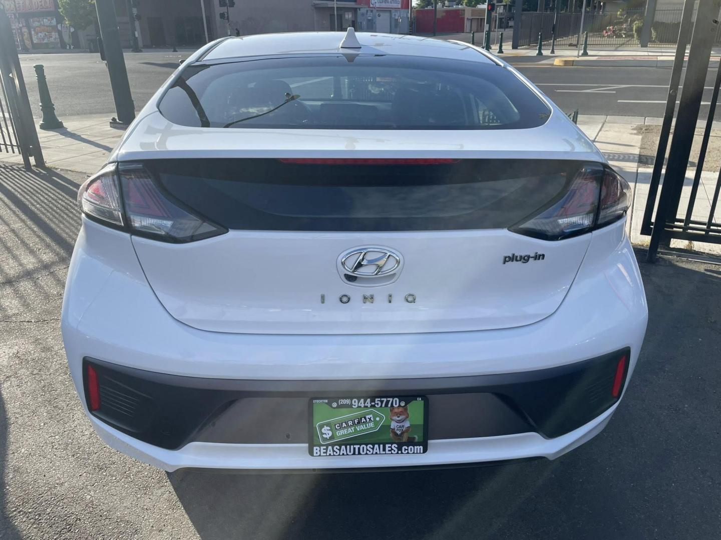 2022 Hyundai Ioniq Plug-In Hybrid SE (KMHC65LD1NU) with an 1.6L L4 DOHC 16V HYBRID engine, 6A transmission, located at 744 E Miner Ave, Stockton, CA, 95202, (209) 944-5770, 37.956863, -121.282082 - PLUS TAXES AND FEES NO CHARGER AVAILABLE - Photo#13