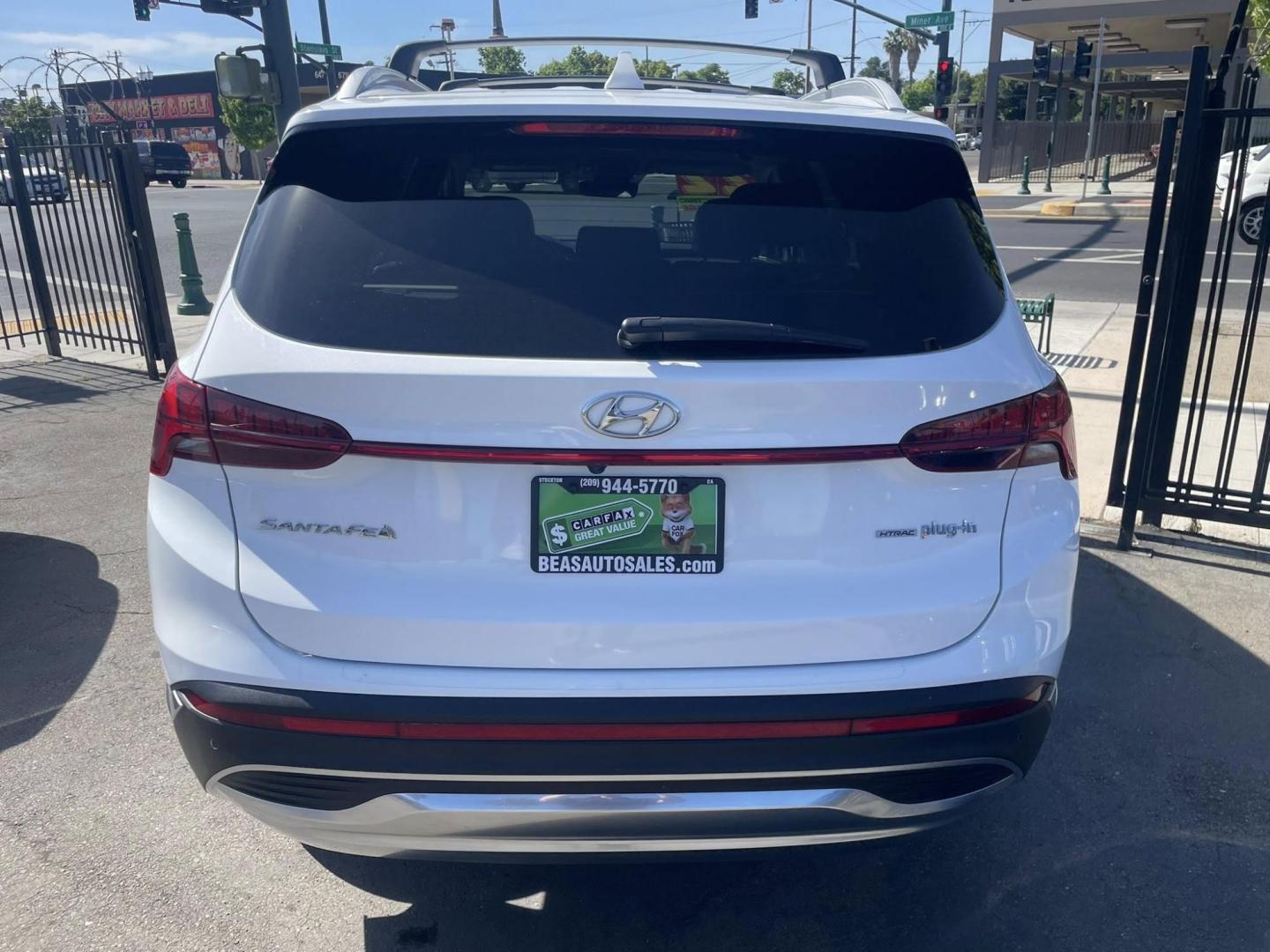 2022 WHITE Hyundai Santa Fe Plug-In Hybrid SEL (KM8S6DA23NU) with an 1.6L L4 DOHC 16V HYBRID engine, 6A transmission, located at 744 E Miner Ave, Stockton, CA, 95202, (209) 944-5770, 37.956863, -121.282082 - PLUS TAXES AND FEES NO CHARGER AVAILABLE - Photo#13