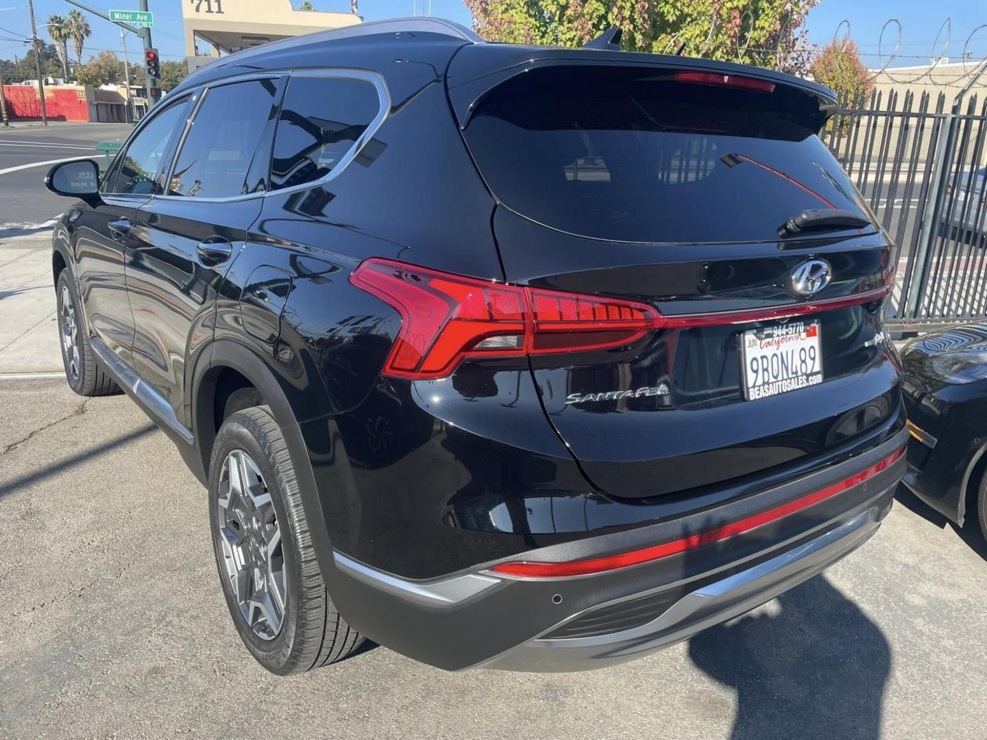 2022 Hyundai Santa Fe Plug-In Hybrid SEL (KM8S6DA21NU) with an 1.6L L4 DOHC 16V HYBRID engine, 6A transmission, located at 744 E Miner Ave, Stockton, CA, 95202, (209) 944-5770, 37.956863, -121.282082 - PLUS TAXES AND FEES - Photo#7