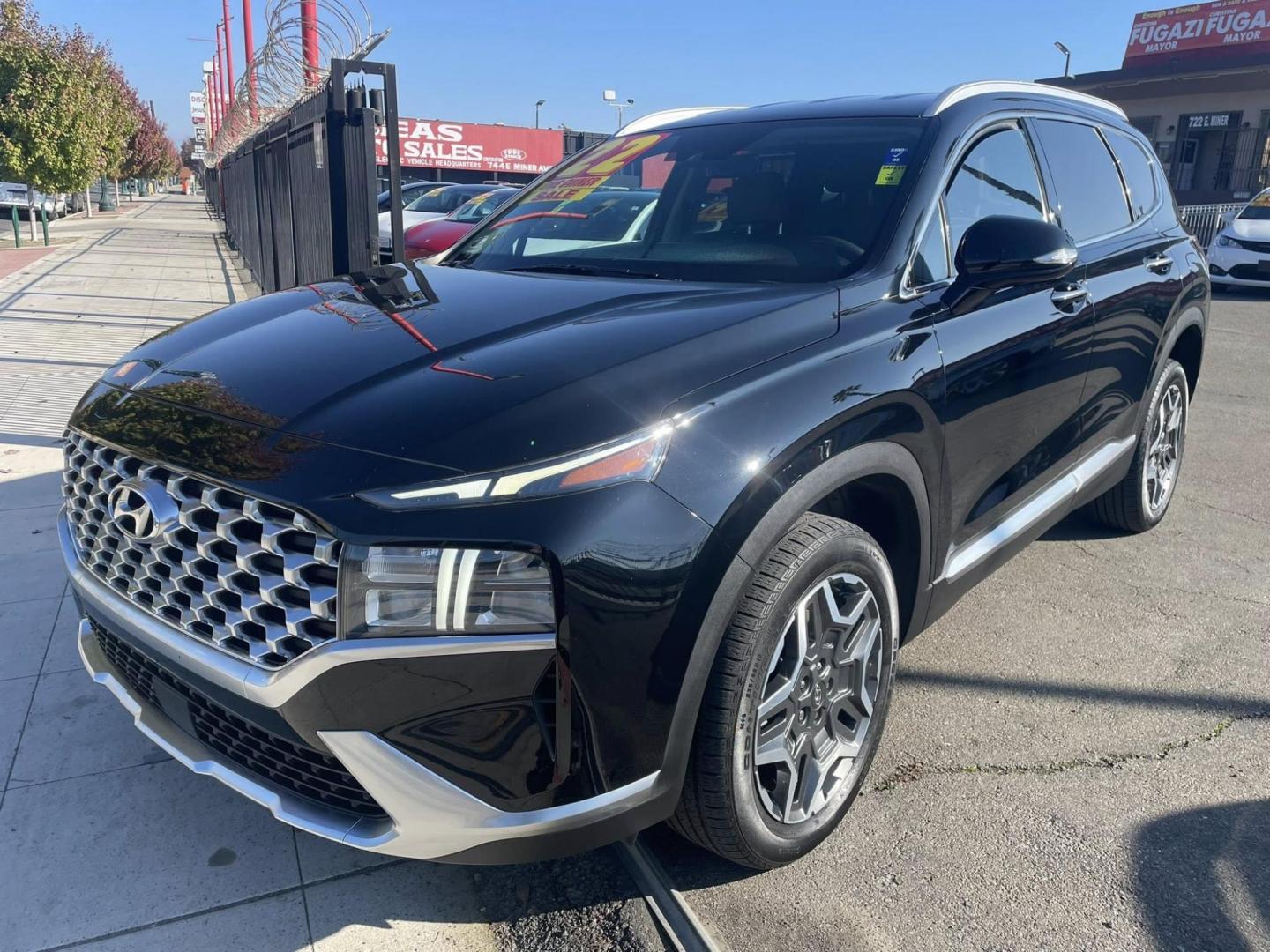 2022 Hyundai Santa Fe Plug-In Hybrid SEL (KM8S6DA21NU) with an 1.6L L4 DOHC 16V HYBRID engine, 6A transmission, located at 744 E Miner Ave, Stockton, CA, 95202, (209) 944-5770, 37.956863, -121.282082 - PLUS TAXES AND FEES - Photo#2