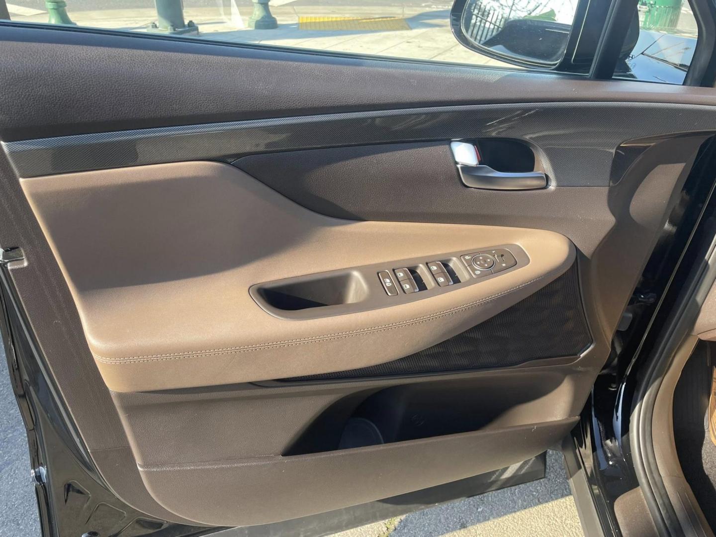 2022 Hyundai Santa Fe Plug-In Hybrid SEL (KM8S6DA21NU) with an 1.6L L4 DOHC 16V HYBRID engine, 6A transmission, located at 744 E Miner Ave, Stockton, CA, 95202, (209) 944-5770, 37.956863, -121.282082 - PLUS TAXES AND FEES - Photo#3