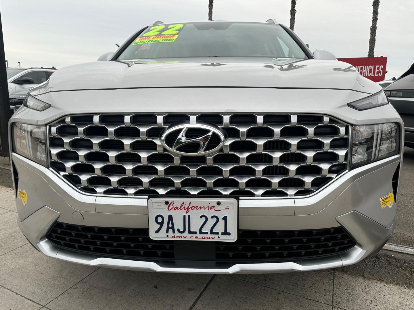 2022 Hyundai Santa Fe Plug-In Hybrid SEL (KM8S6DA28NU) with an 1.6L L4 DOHC 16V HYBRID engine, 6A transmission, located at 744 E Miner Ave, Stockton, CA, 95202, (209) 944-5770, 37.956863, -121.282082 - Photo#2