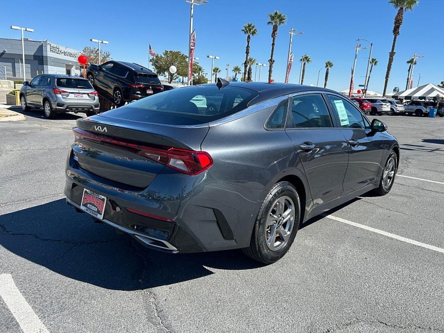 2022 GRAY Kia K5 (5XXG14J25NG) with an 4-Cyl Turbo 1.6 Liter engine, Automatic 8-Spd transmission, located at 412 Auto Vista Drive, Palmdale, 93551, (661) 945-0620, 34.592636, -118.136681- Photo#4