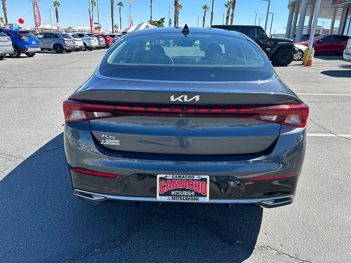 2022 GRAY Kia K5 (5XXG14J25NG) with an 4-Cyl Turbo 1.6 Liter engine, Automatic 8-Spd transmission, located at 412 Auto Vista Drive, Palmdale, 93551, (661) 945-0620, 34.592636, -118.136681- Photo#5