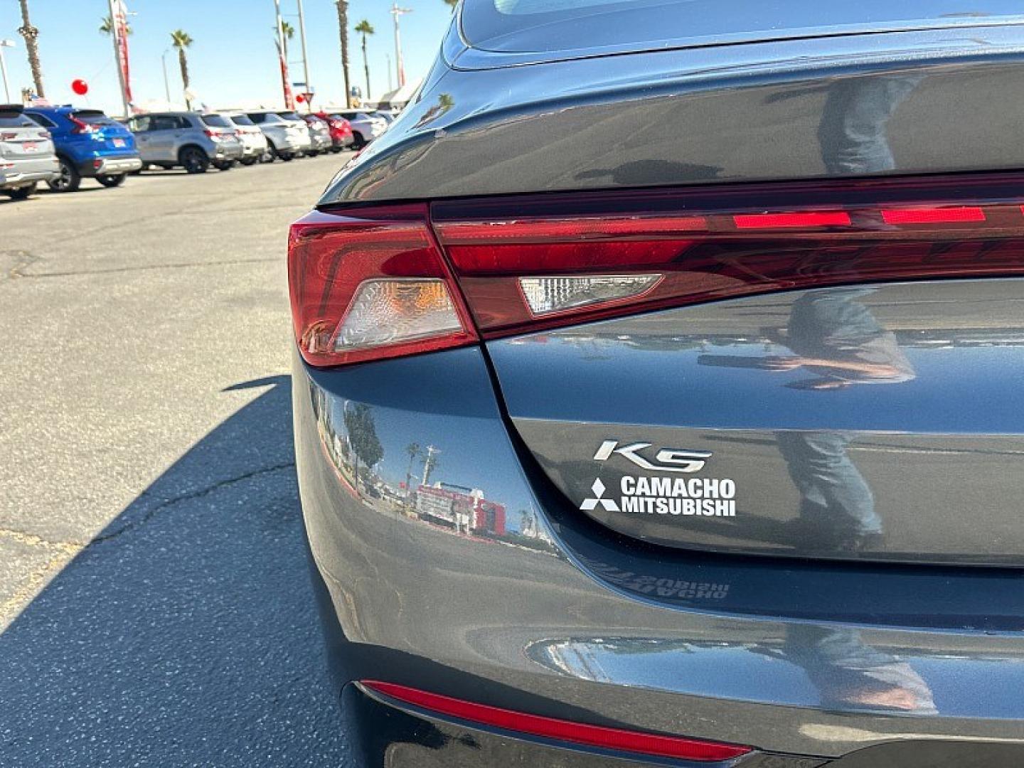 2022 GRAY Kia K5 (5XXG14J25NG) with an 4-Cyl Turbo 1.6 Liter engine, Automatic 8-Spd transmission, located at 412 Auto Vista Drive, Palmdale, 93551, (661) 945-0620, 34.592636, -118.136681- Photo#15